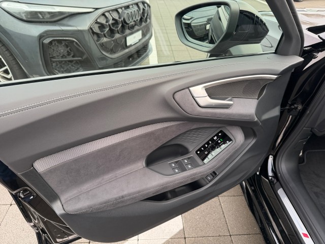 AUDI A5 Limousine e-hybrid quattro 270 kW S tronic-image-10