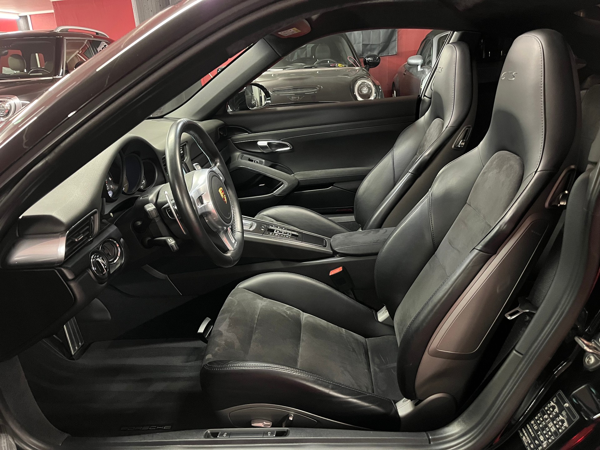 PORSCHE 911 Carrera GTS PDK-image-12