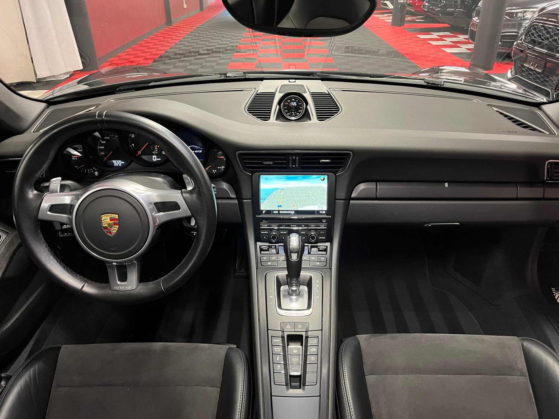 PORSCHE 911 Carrera GTS PDK-image-14
