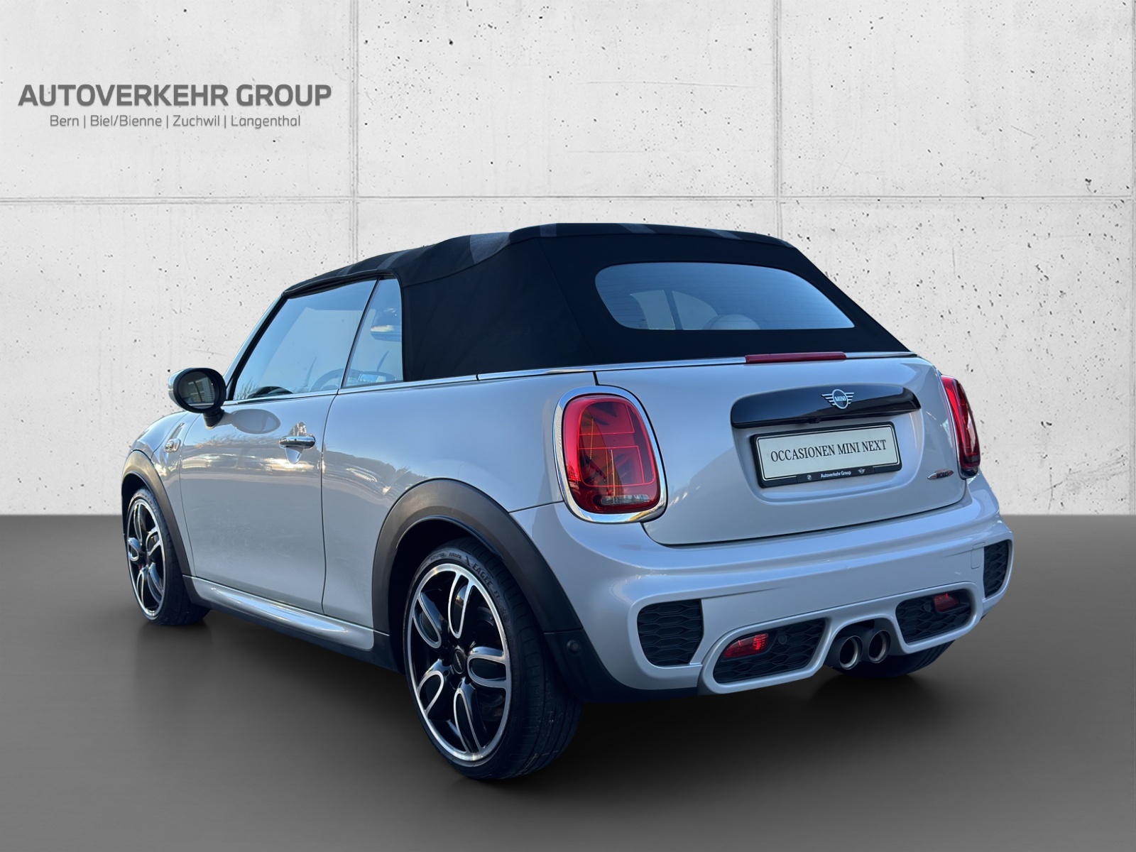 MINI Cooper JCW Cabriolet-image-2