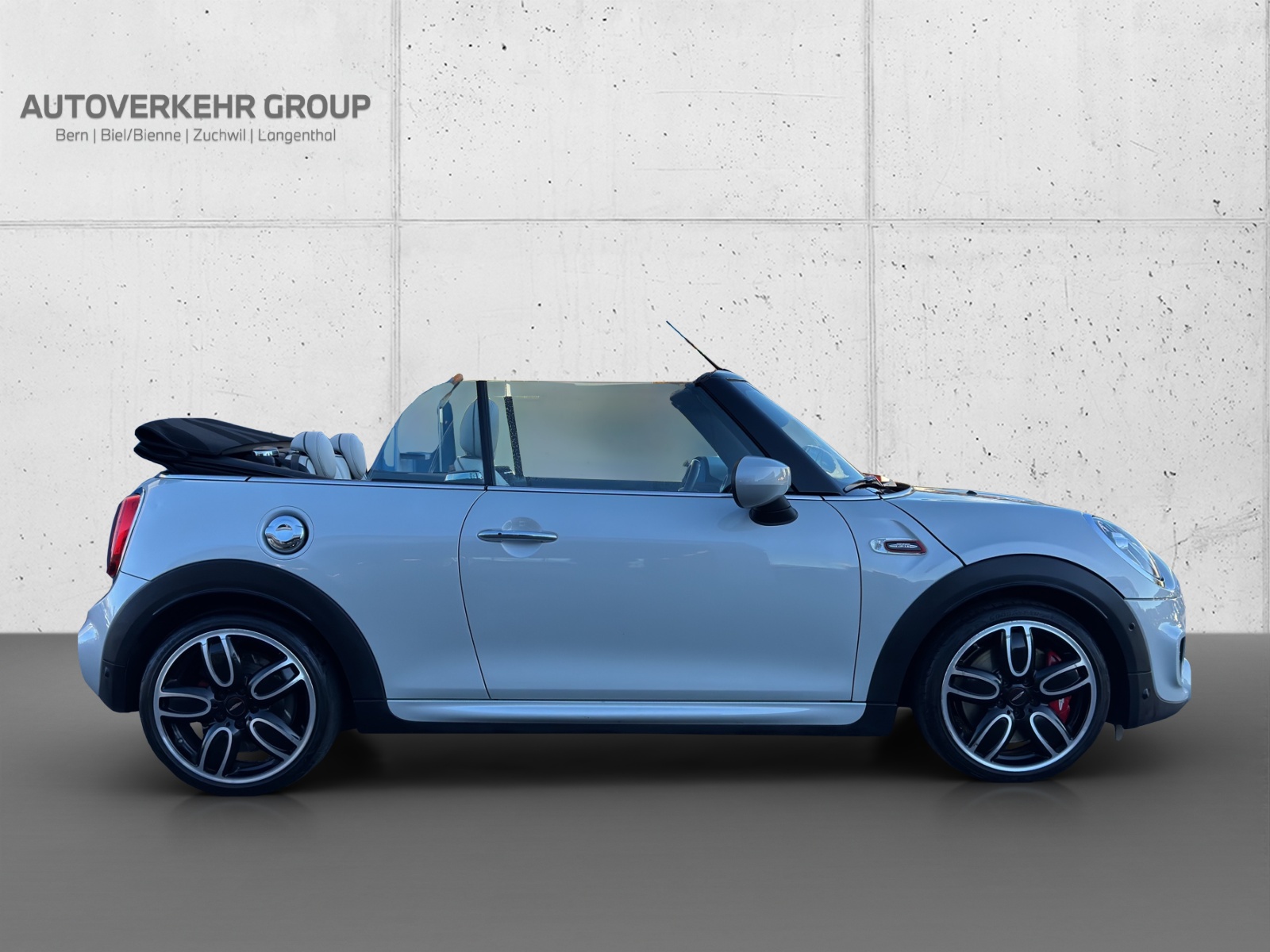 MINI Cooper JCW Cabriolet-image-5