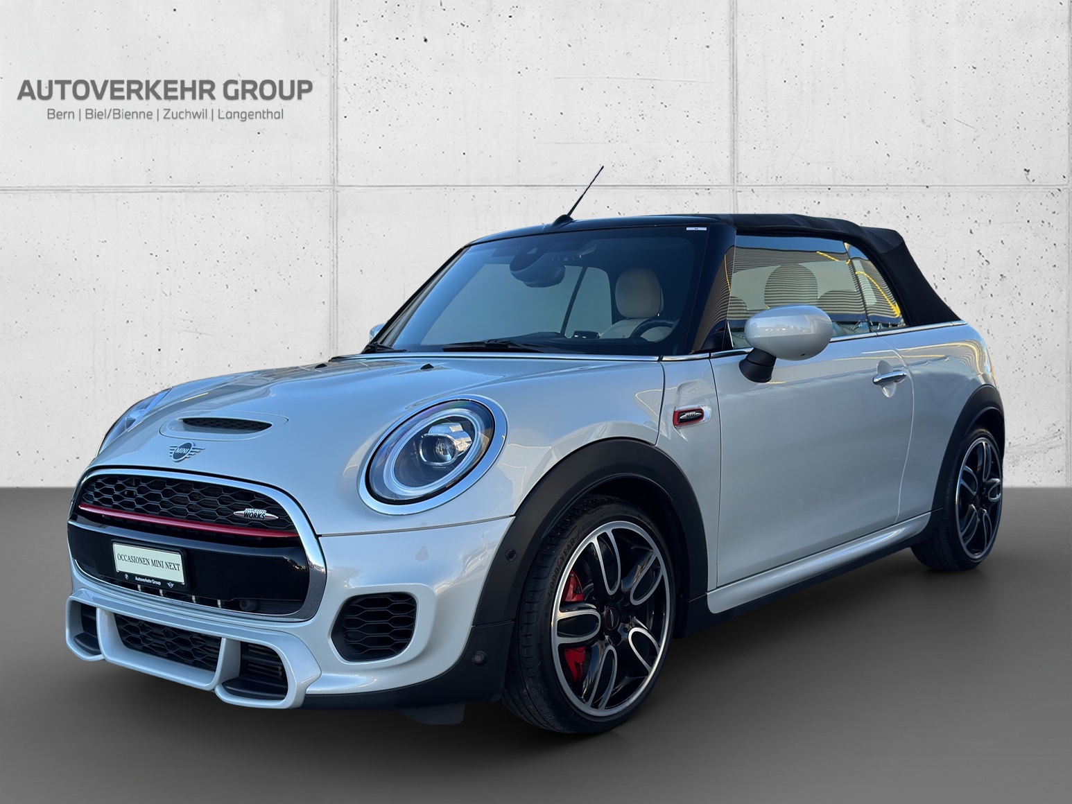 MINI Cooper JCW Cabriolet-image-0