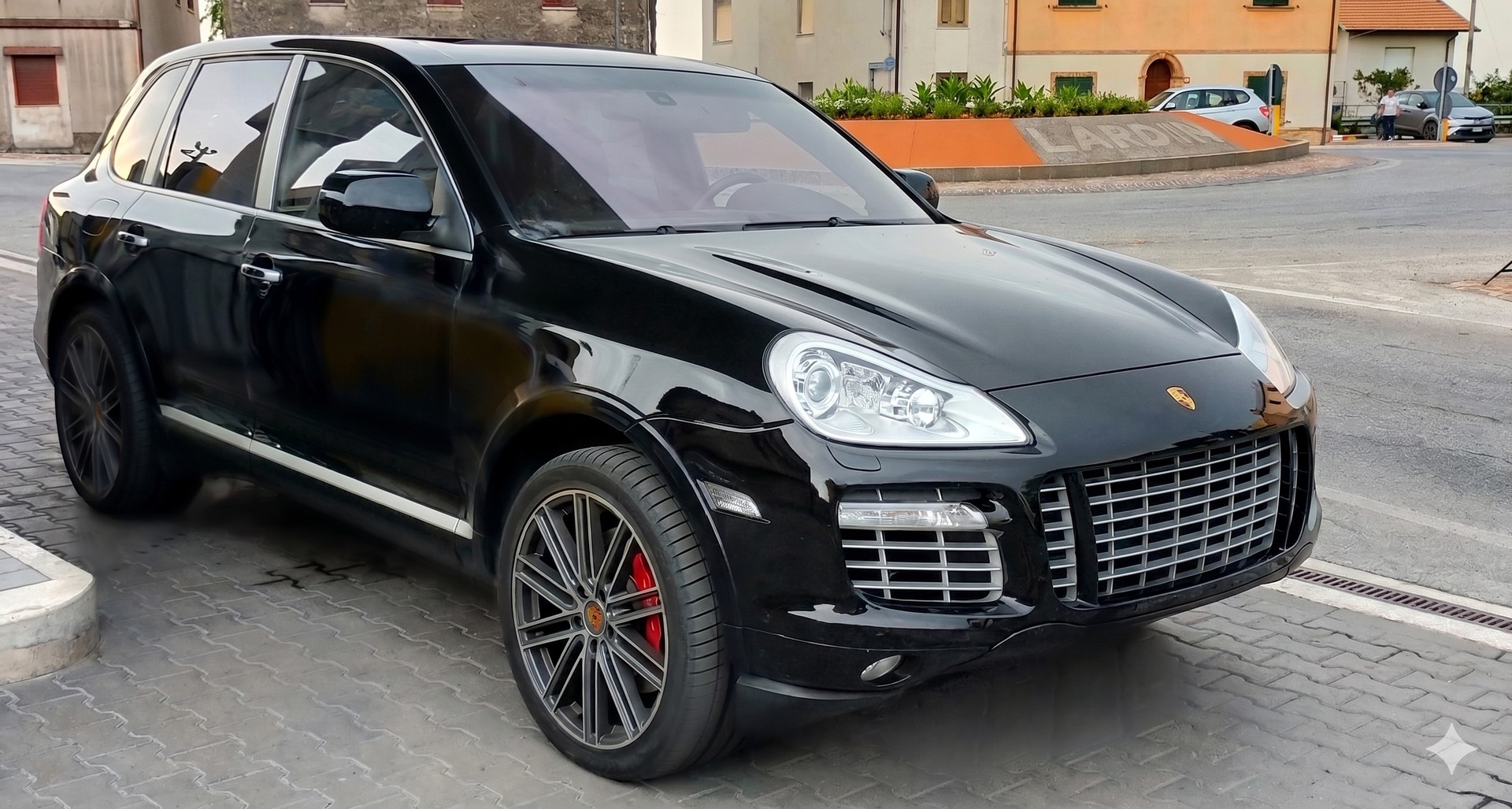 PORSCHE Cayenne 957 Turbo S-image-0