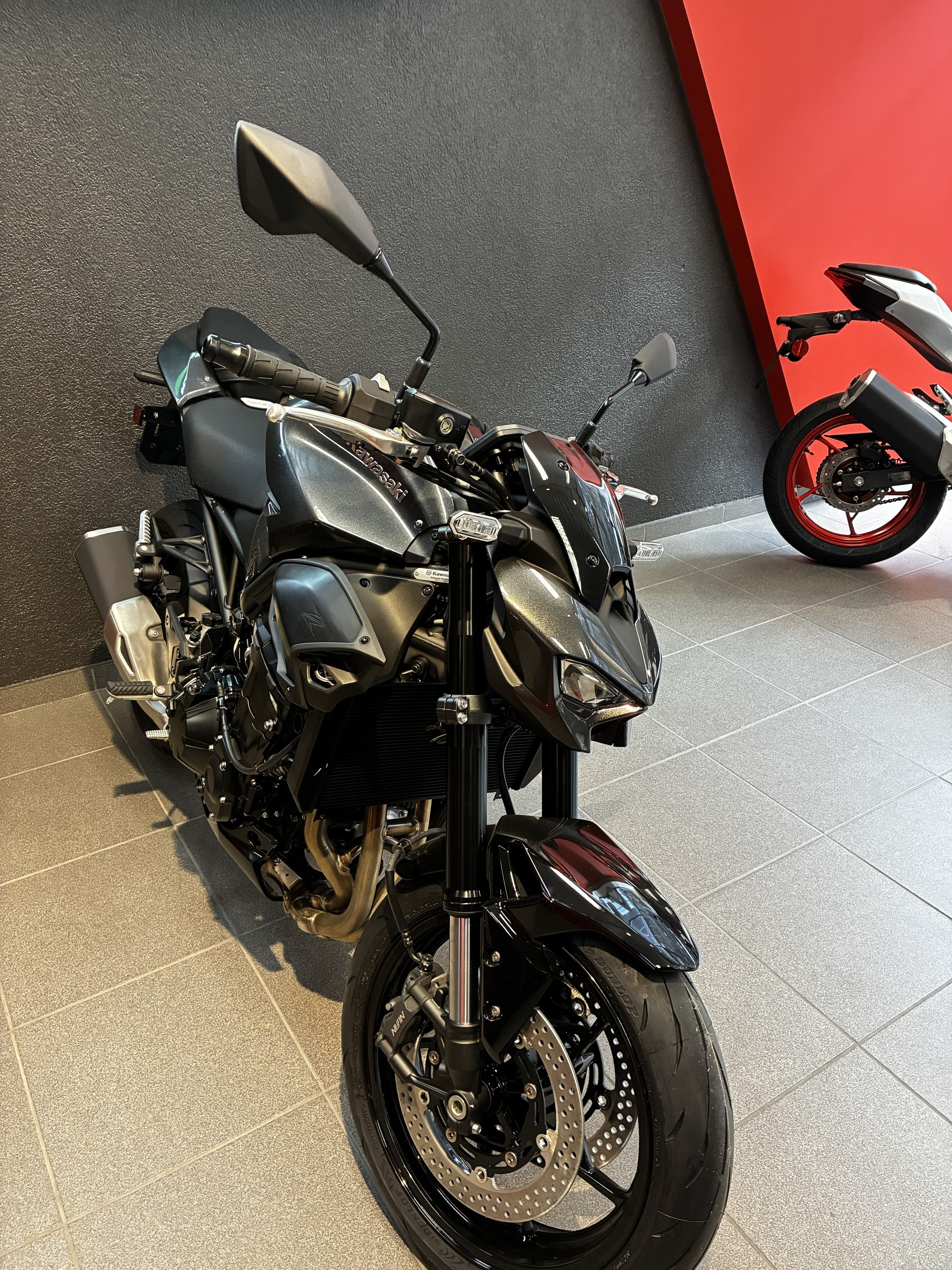 KAWASAKI Z 900 (70kW) MY 2026-image-4