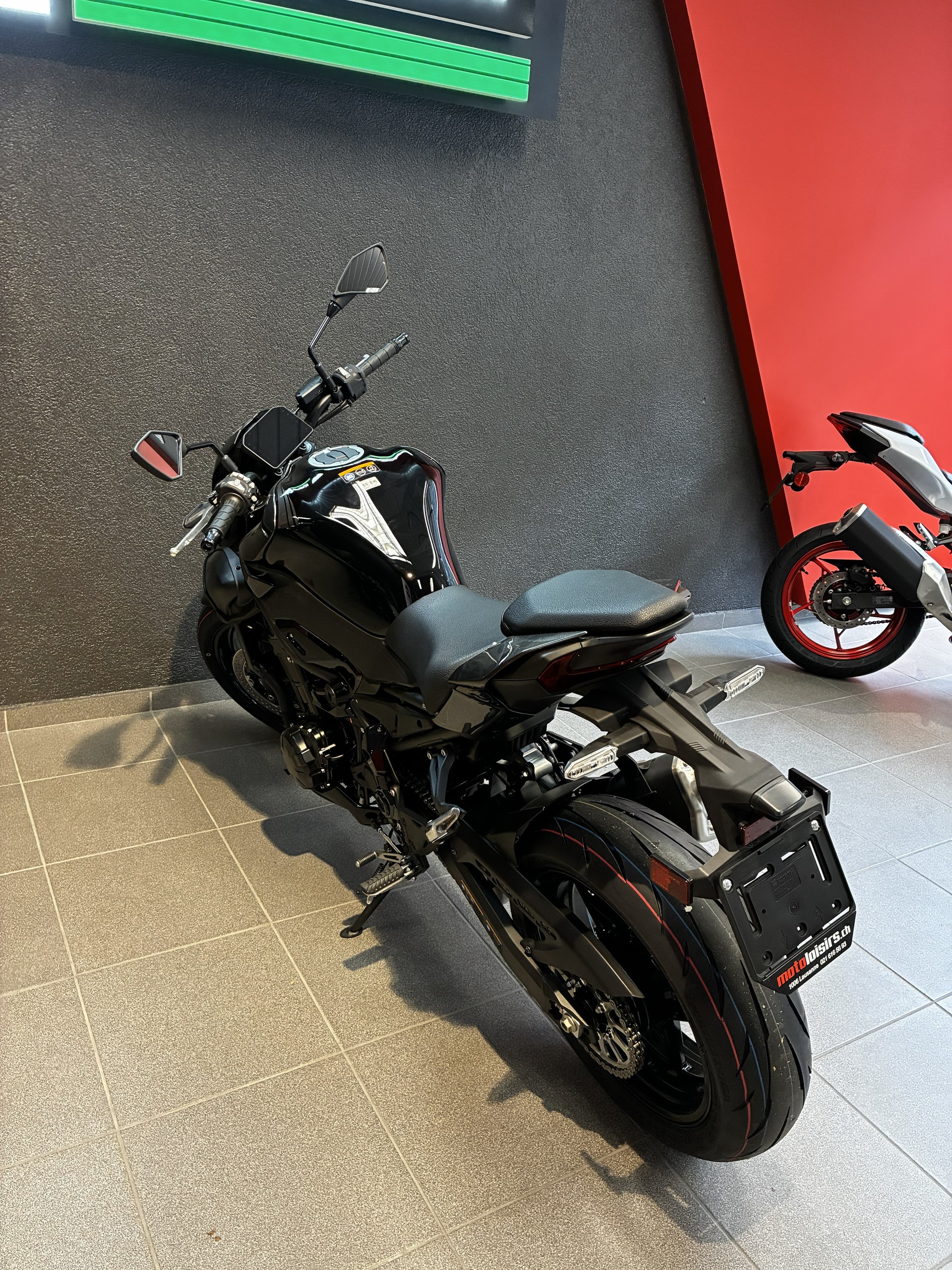 KAWASAKI Z 900 (70kW) MY 2026-image-8