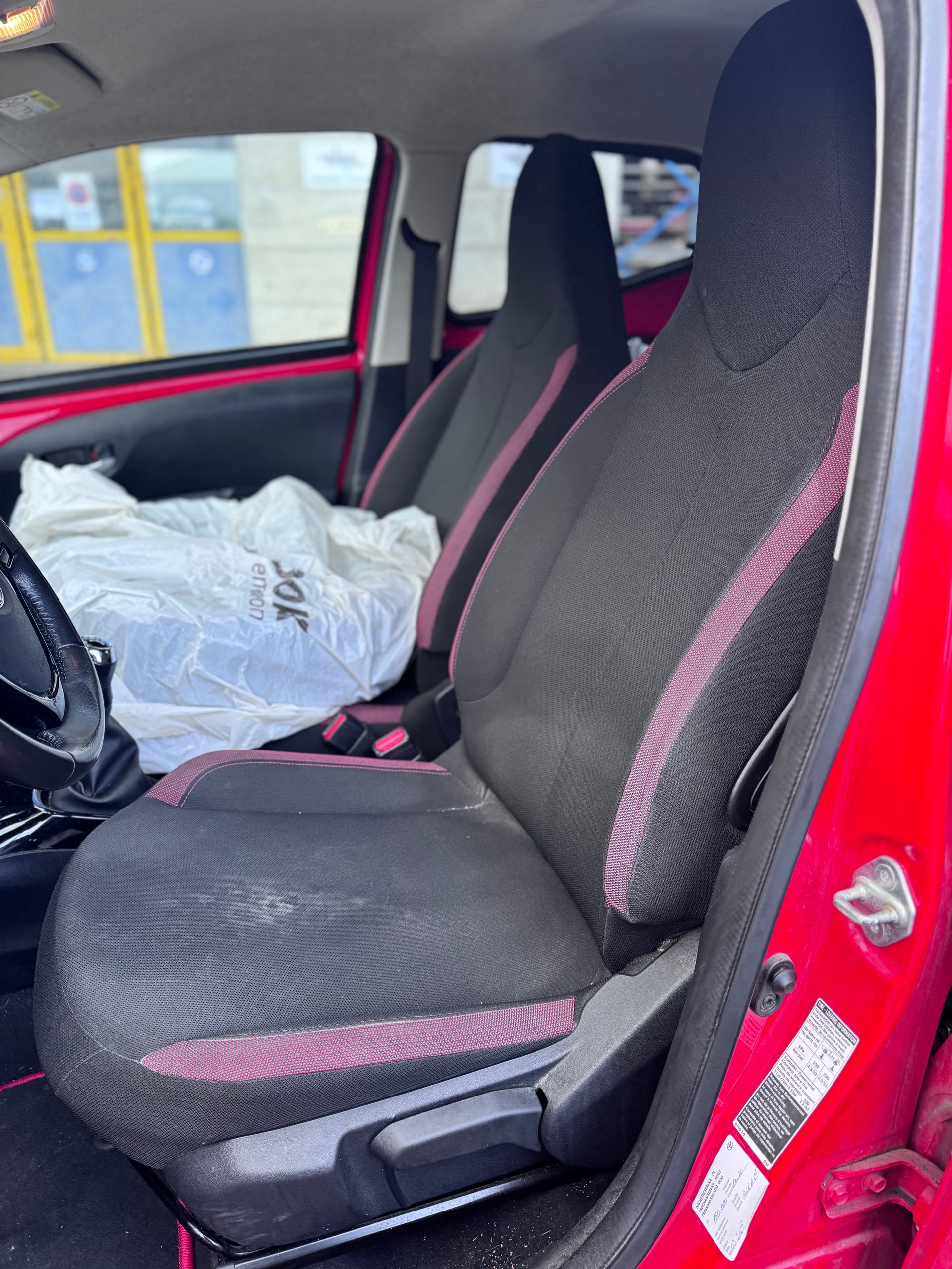 TOYOTA Aygo 1.2 VVT-i x-clusiv-image-8