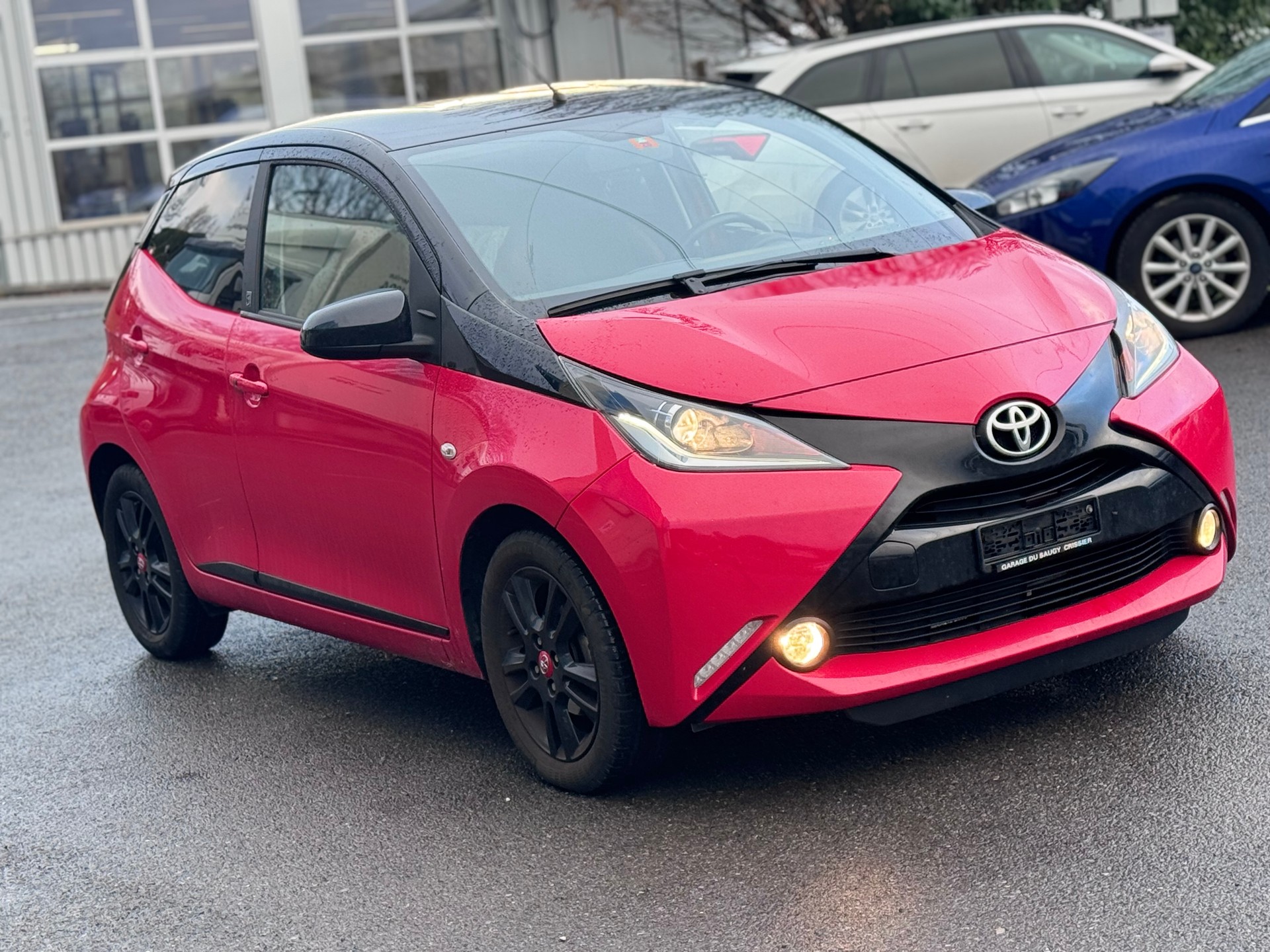 TOYOTA Aygo 1.2 VVT-i x-clusiv-image-2