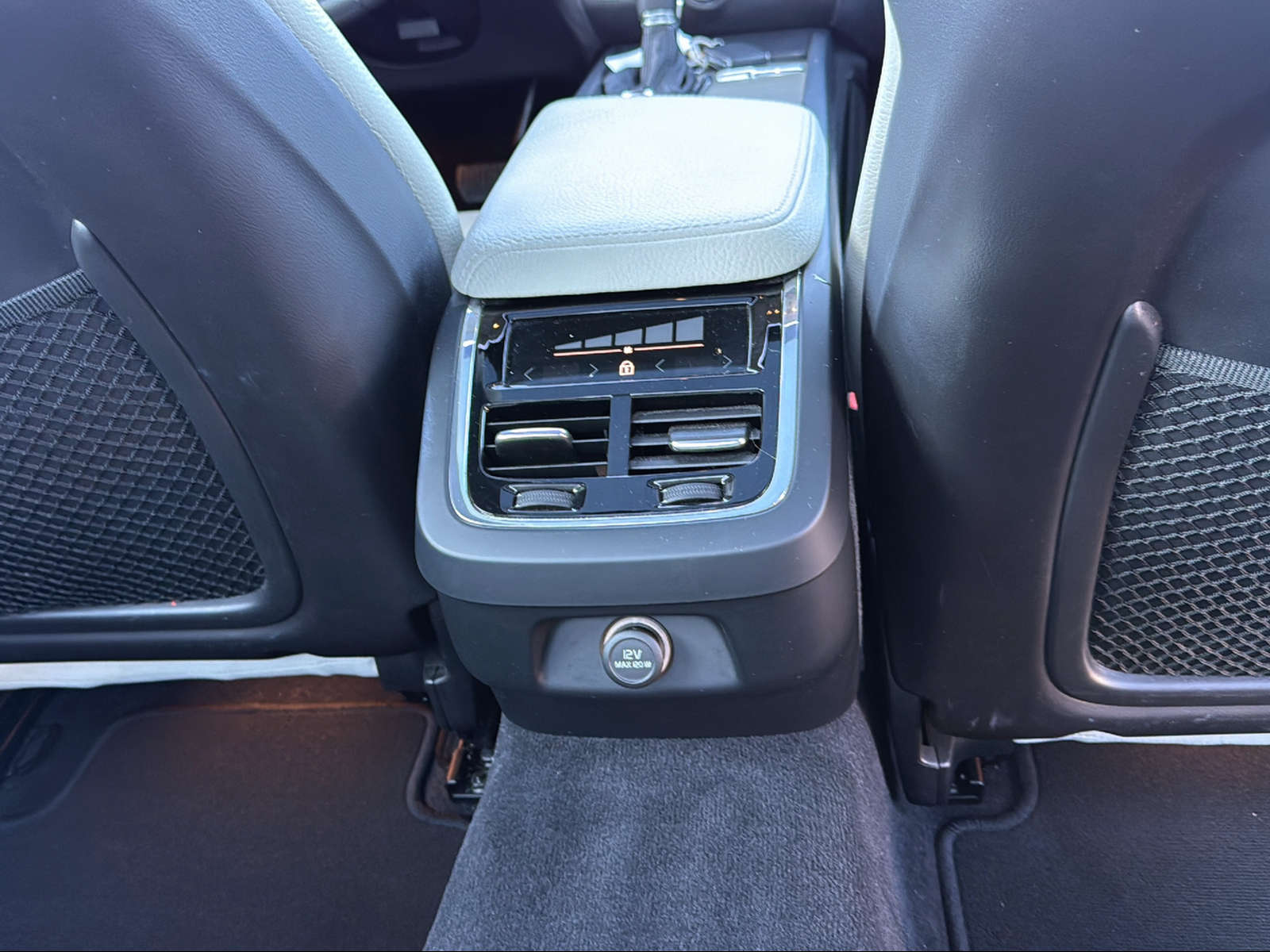 VOLVO S60 T5 AWD Inscription Geartronic-image-23