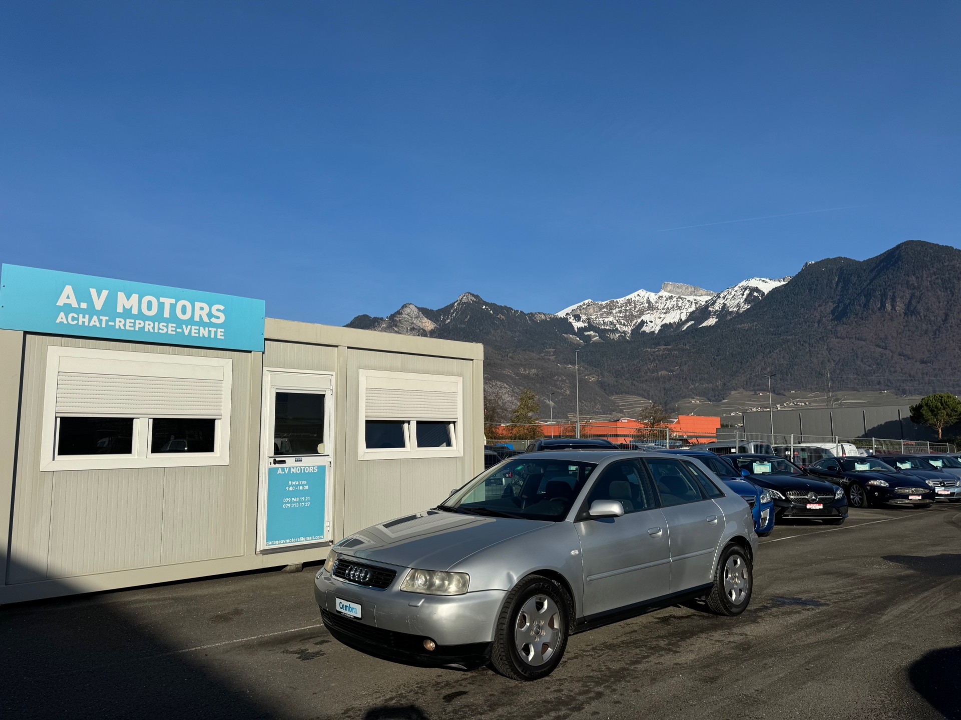AUDI A3 1.8 T Ambition Automatique-image-0