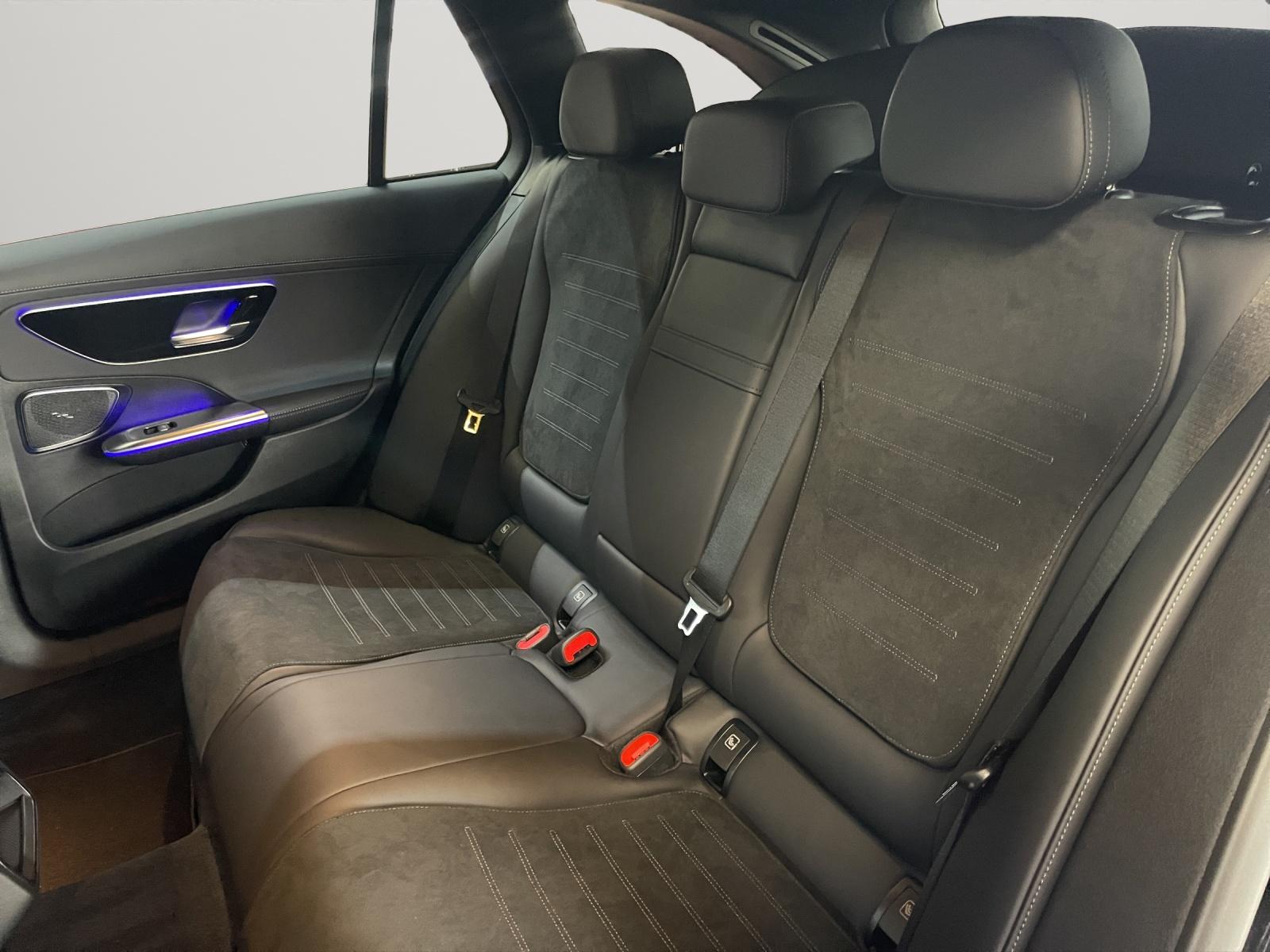 MERCEDES-BENZ C 220 d 4MATIC T-Modell Swiss Star AMG Line-image-7