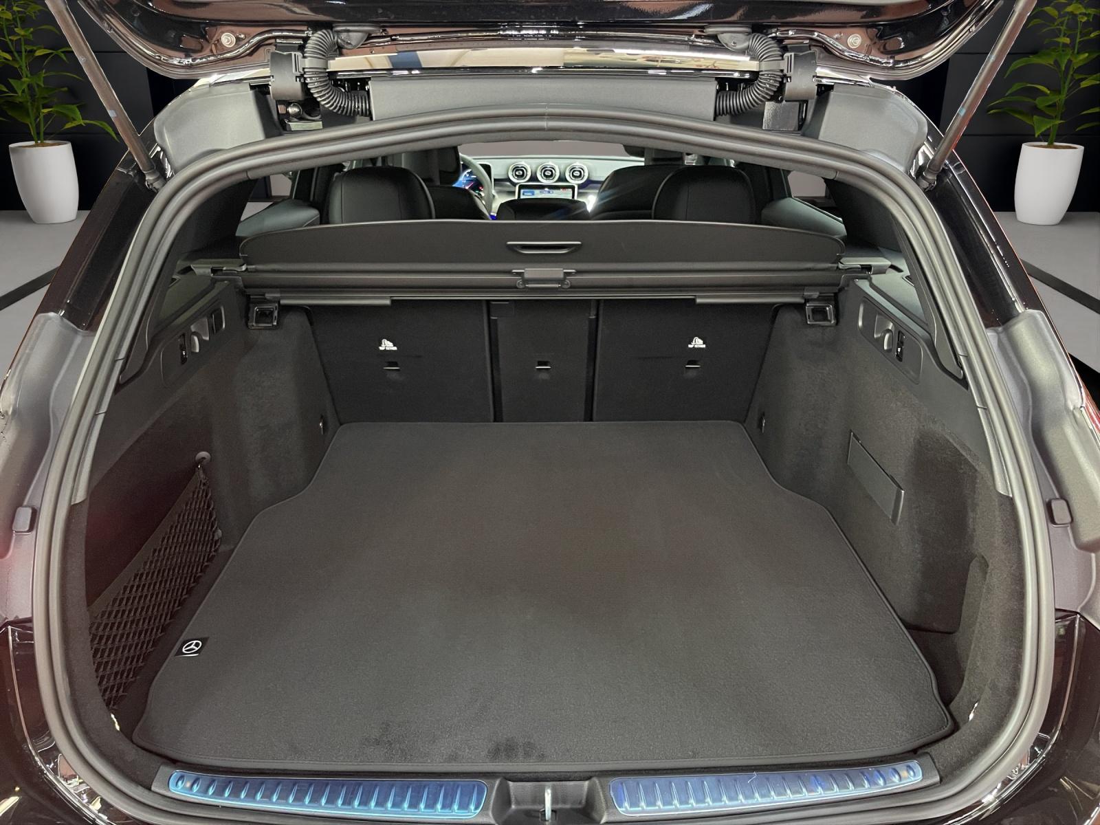 MERCEDES-BENZ C 220 d 4MATIC T-Modell Swiss Star AMG Line-image-8