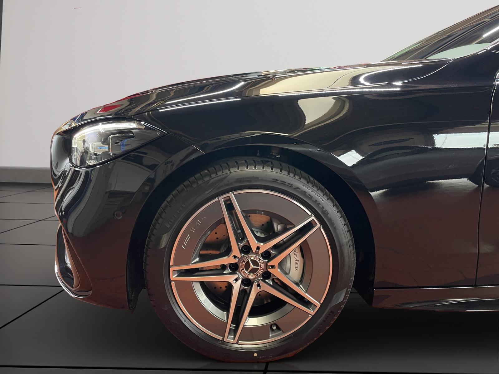 MERCEDES-BENZ C 220 d 4MATIC T-Modell Swiss Star AMG Line-image-9