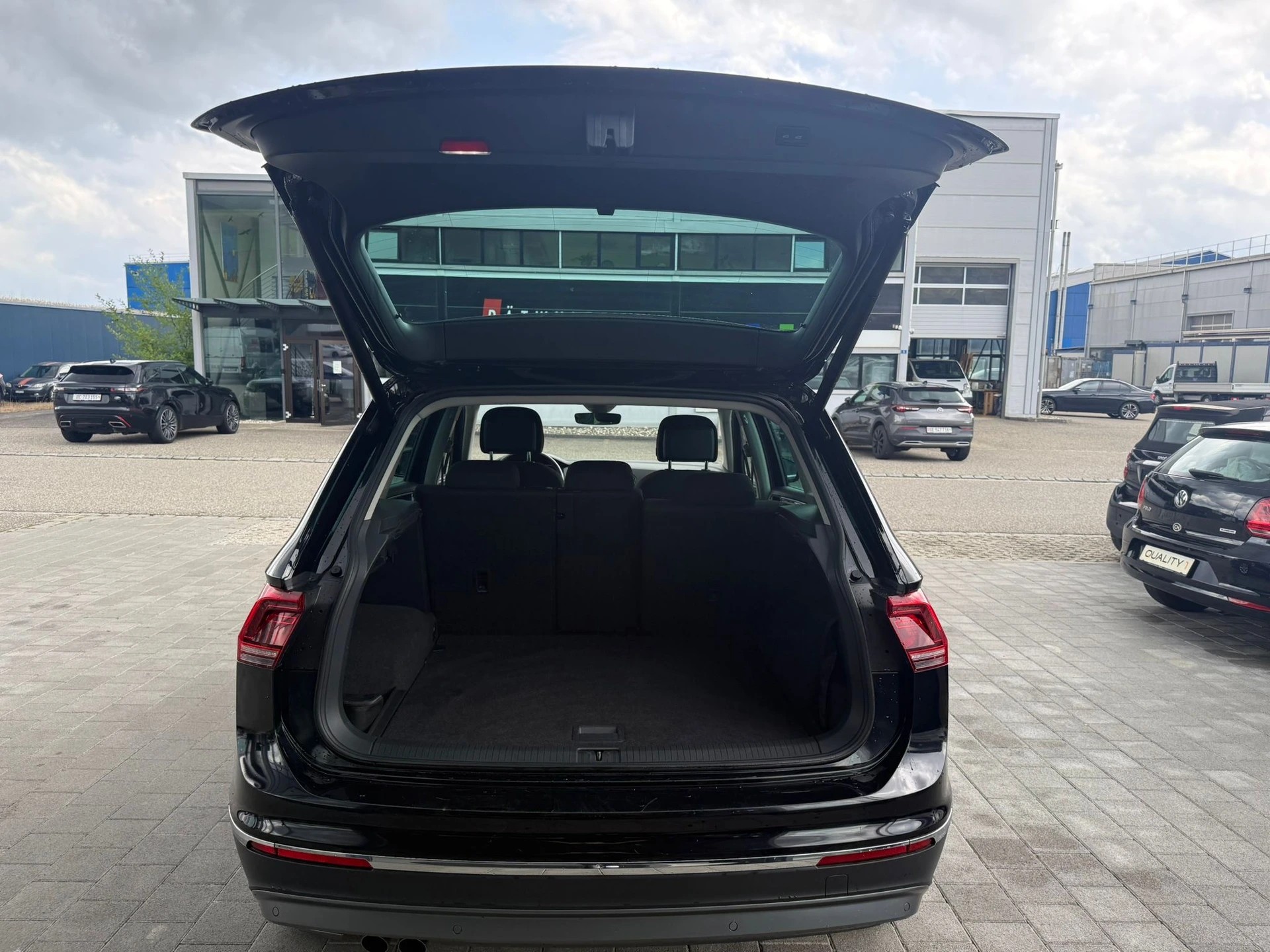 VW Tiguan 2.0 TDI SCR Highline4Motion DSG-image-6