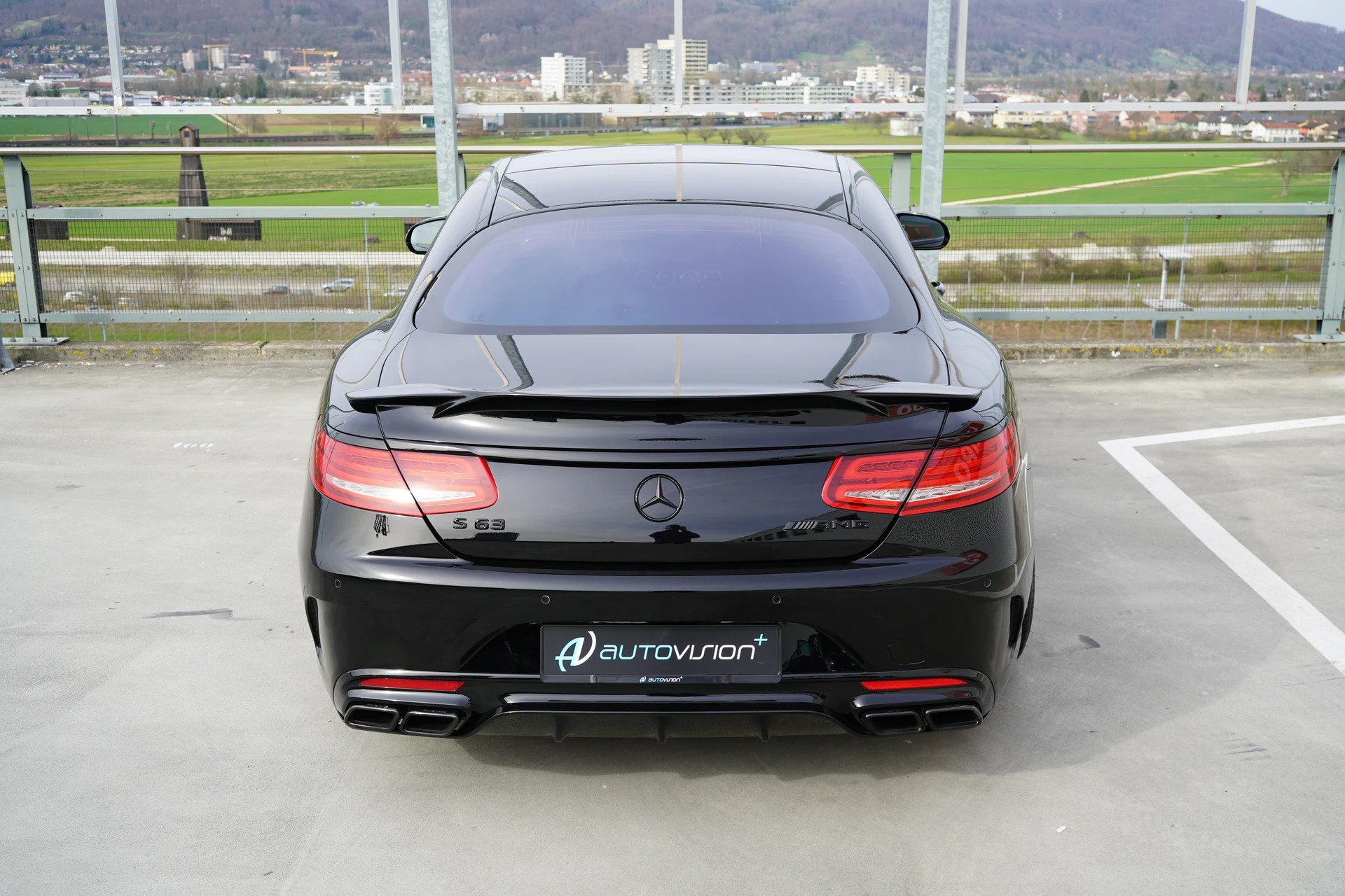MERCEDES-BENZ S 63 AMG COUPÉ 4MATIC BLACK SPEEDSHIFT MCT l 585 PS-image-15
