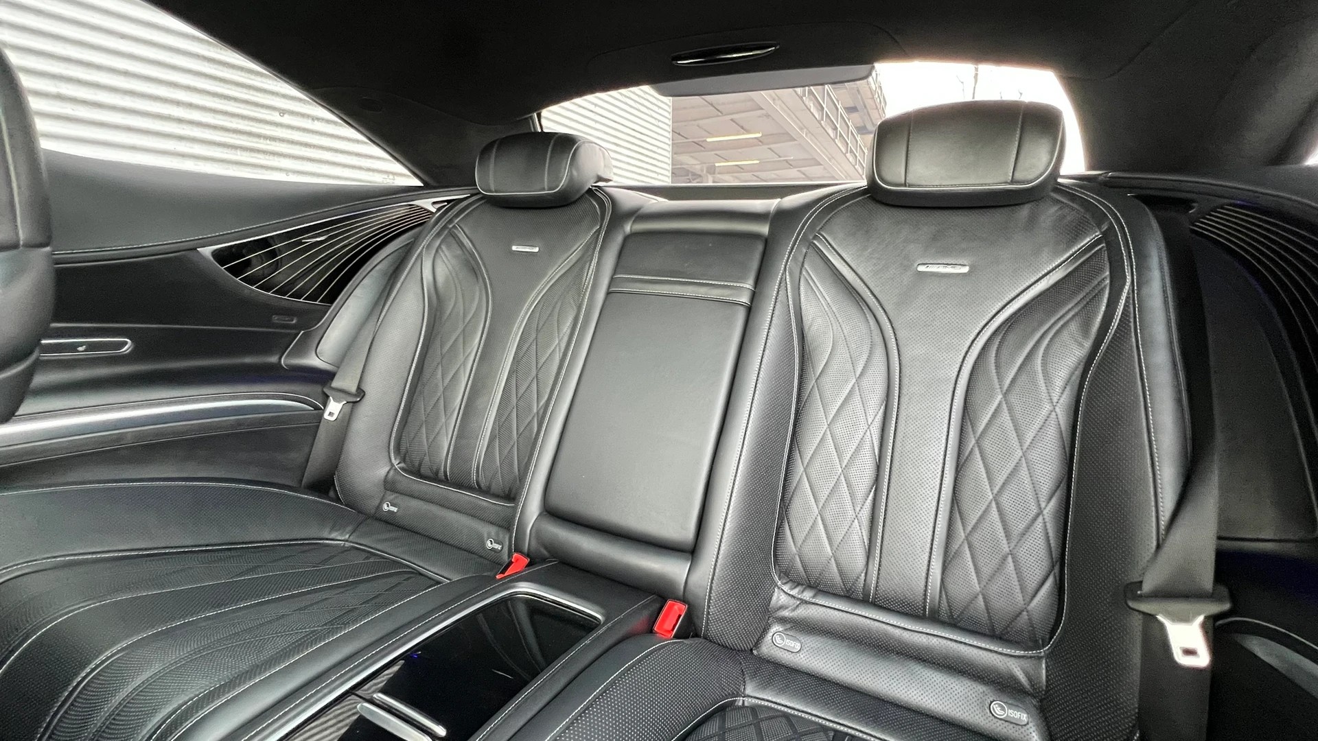 MERCEDES-BENZ S 63 AMG COUPÉ 4MATIC BLACK SPEEDSHIFT MCT l 585 PS-image-28