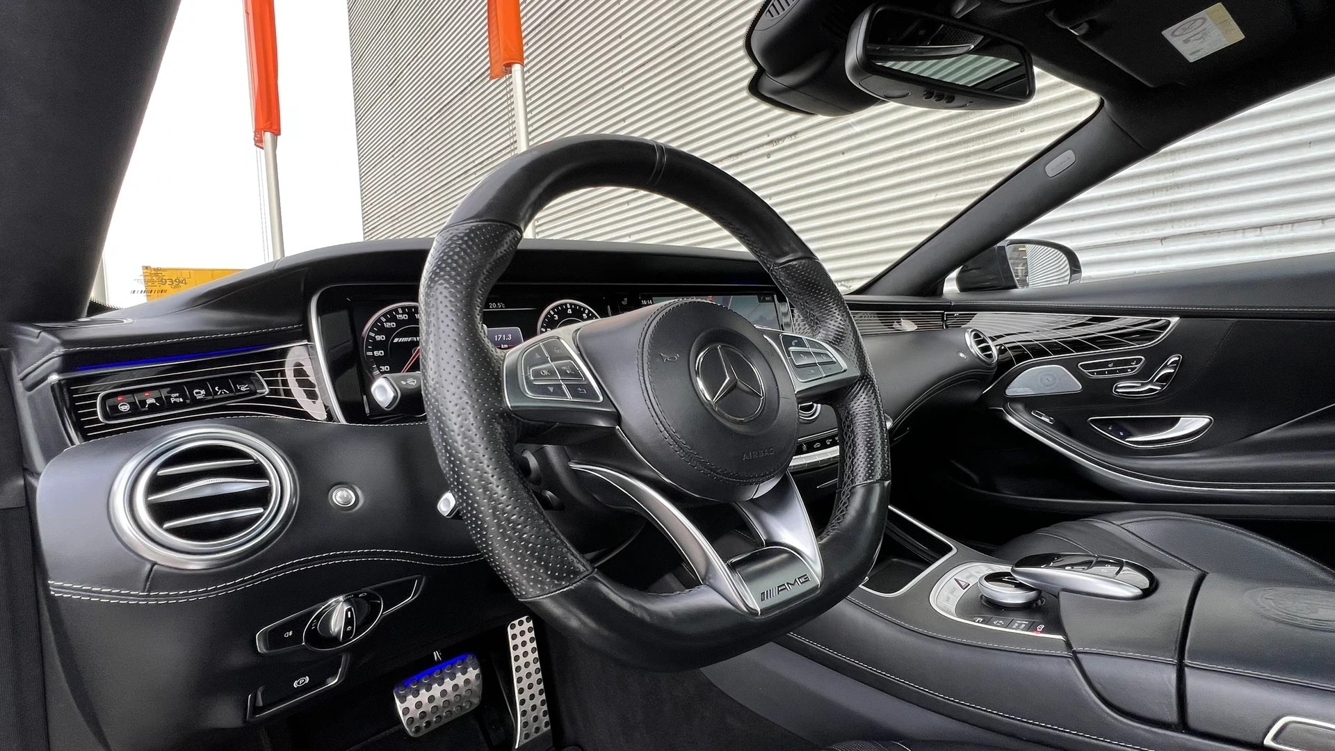 MERCEDES-BENZ S 63 AMG COUPÉ 4MATIC BLACK SPEEDSHIFT MCT l 585 PS-image-25