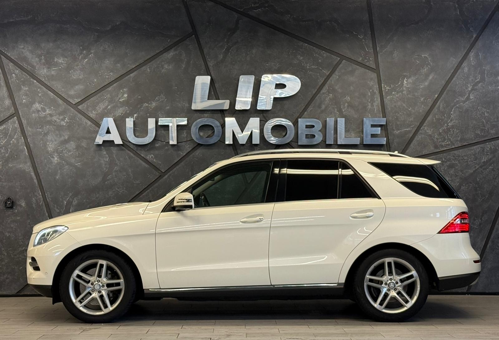 MERCEDES-BENZ ML 500 Executive 4Matic 7G-Tronic-image-4