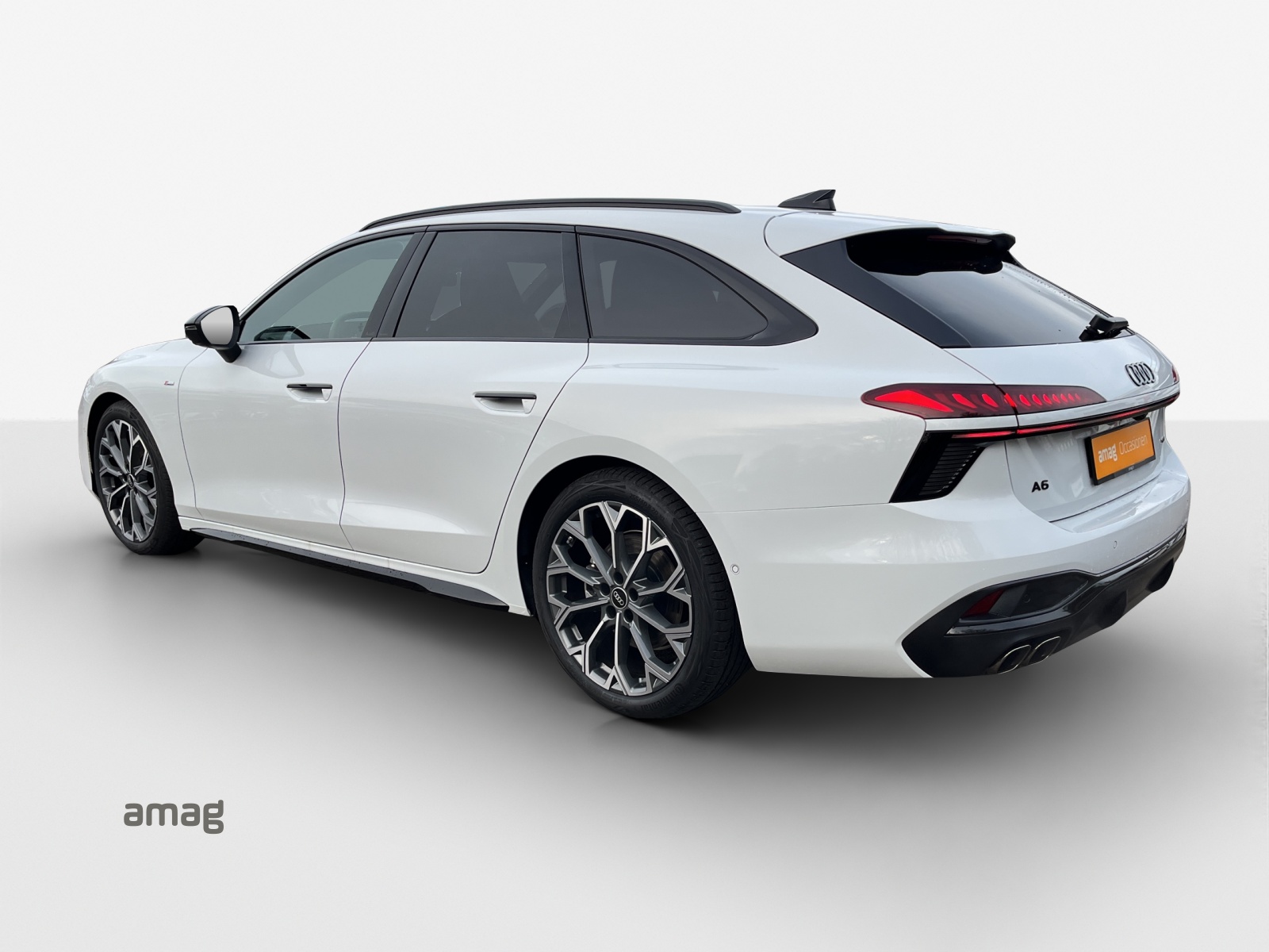 AUDI A6 Avant TDI quattro 150 kW S tronic-image-2