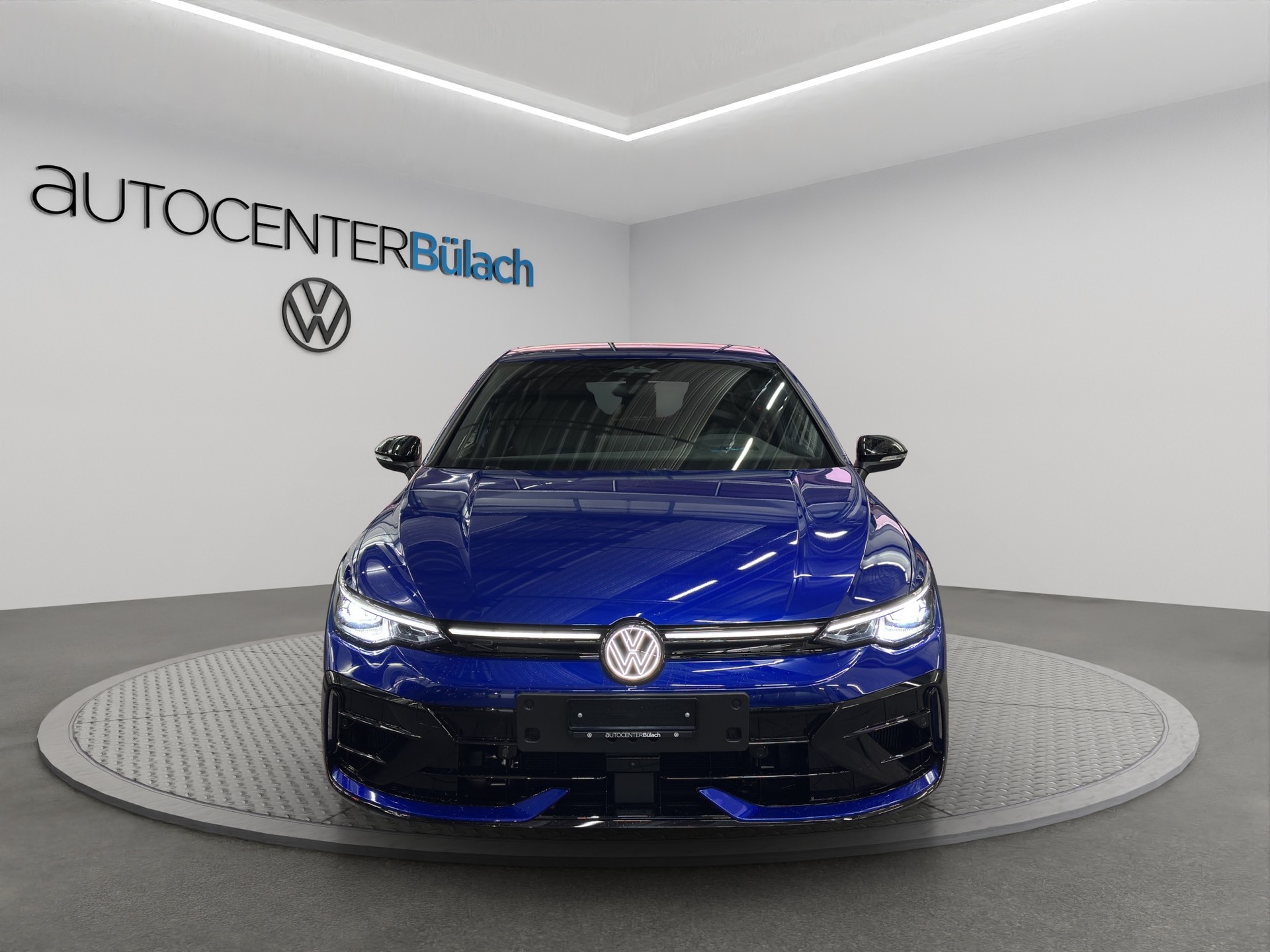 VW Golf 2.0 TSI R DSG 4 Motion-image-1
