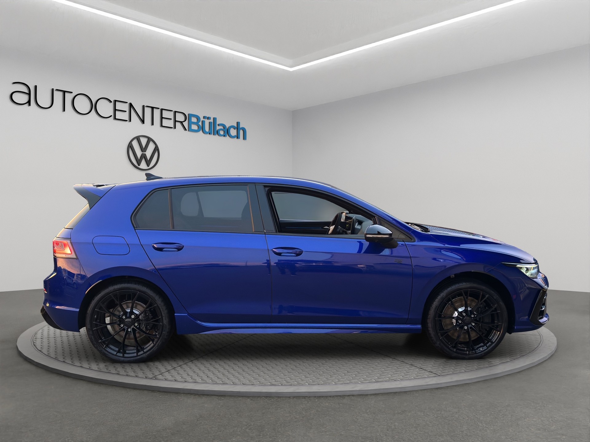 VW Golf 2.0 TSI R DSG 4 Motion-image-3