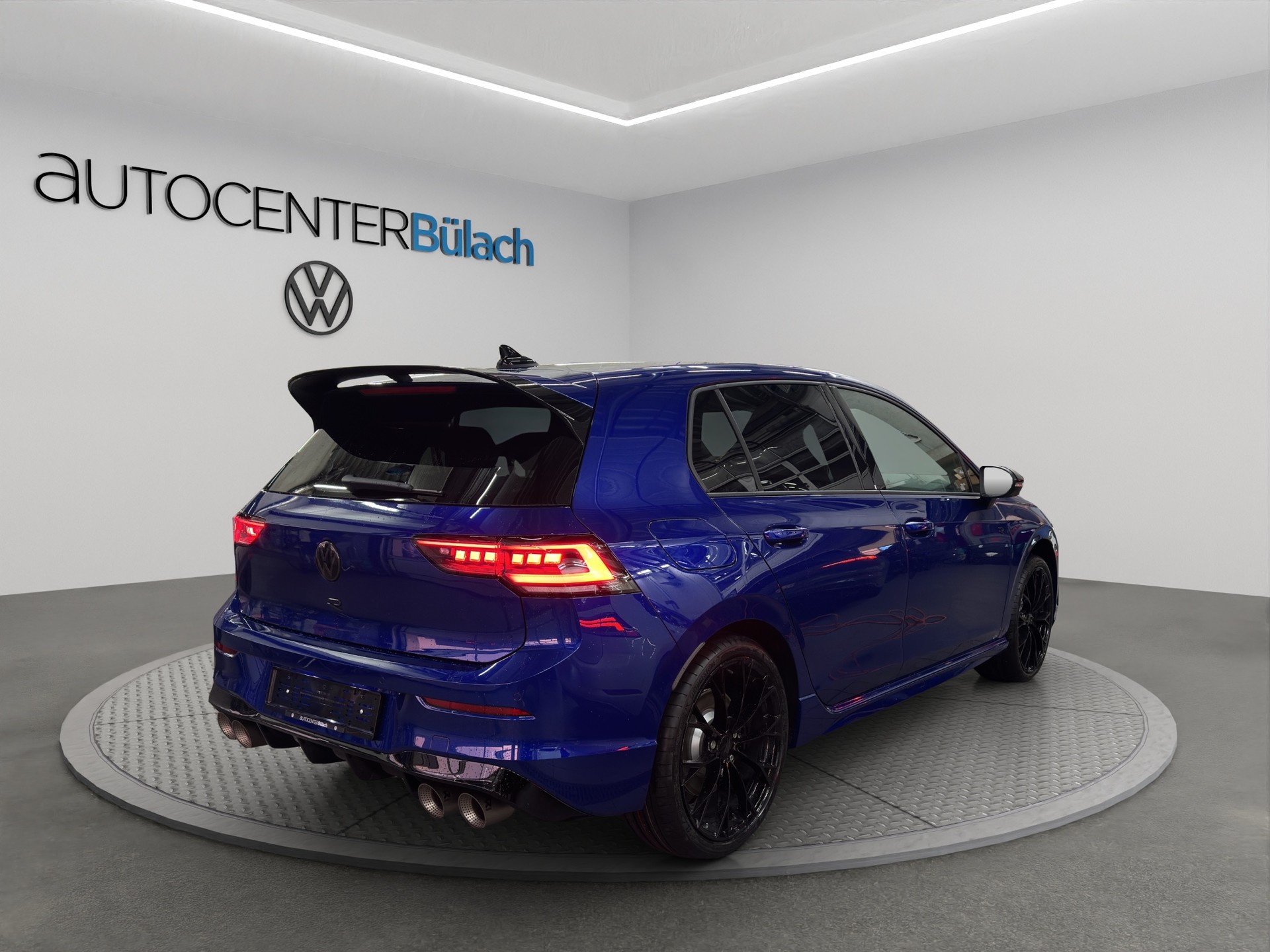 VW Golf 2.0 TSI R DSG 4 Motion-image-4