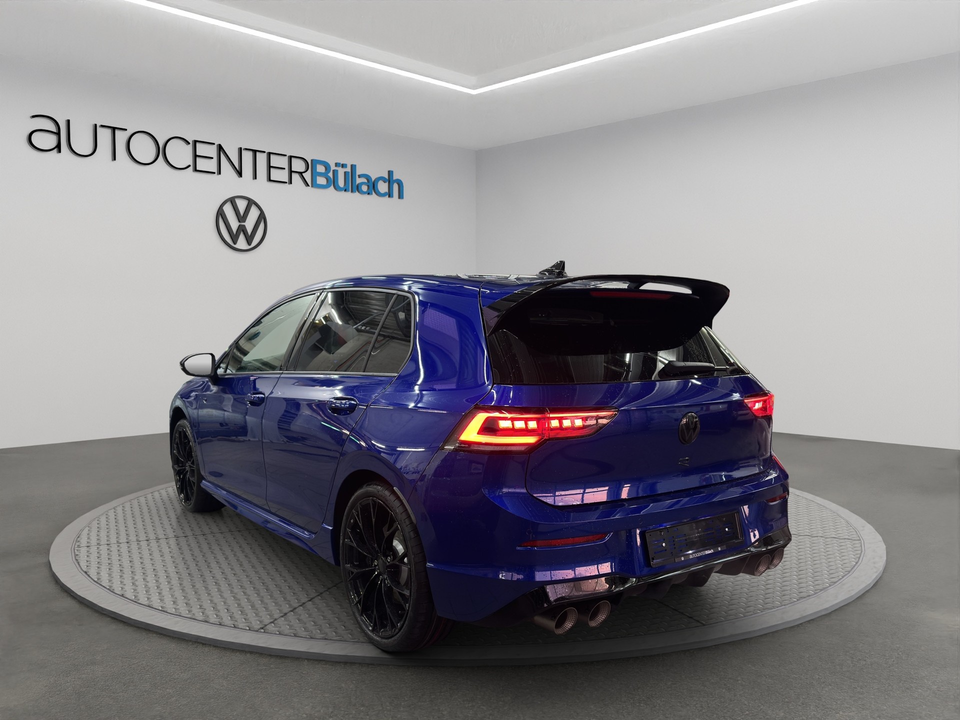 VW Golf 2.0 TSI R DSG 4 Motion-image-6