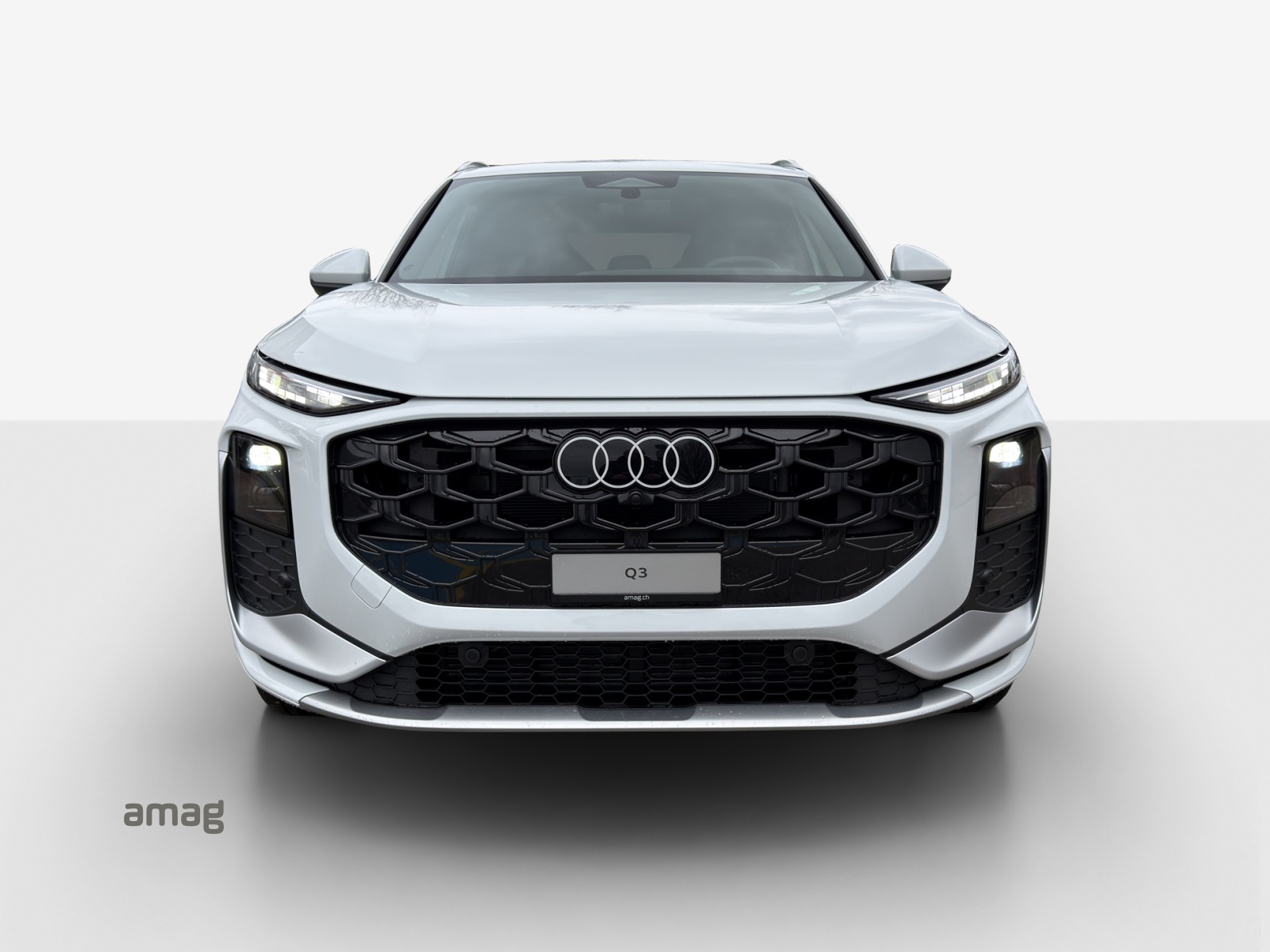 AUDI Q3 SUV 110 kW TFSI S tronic-image-6
