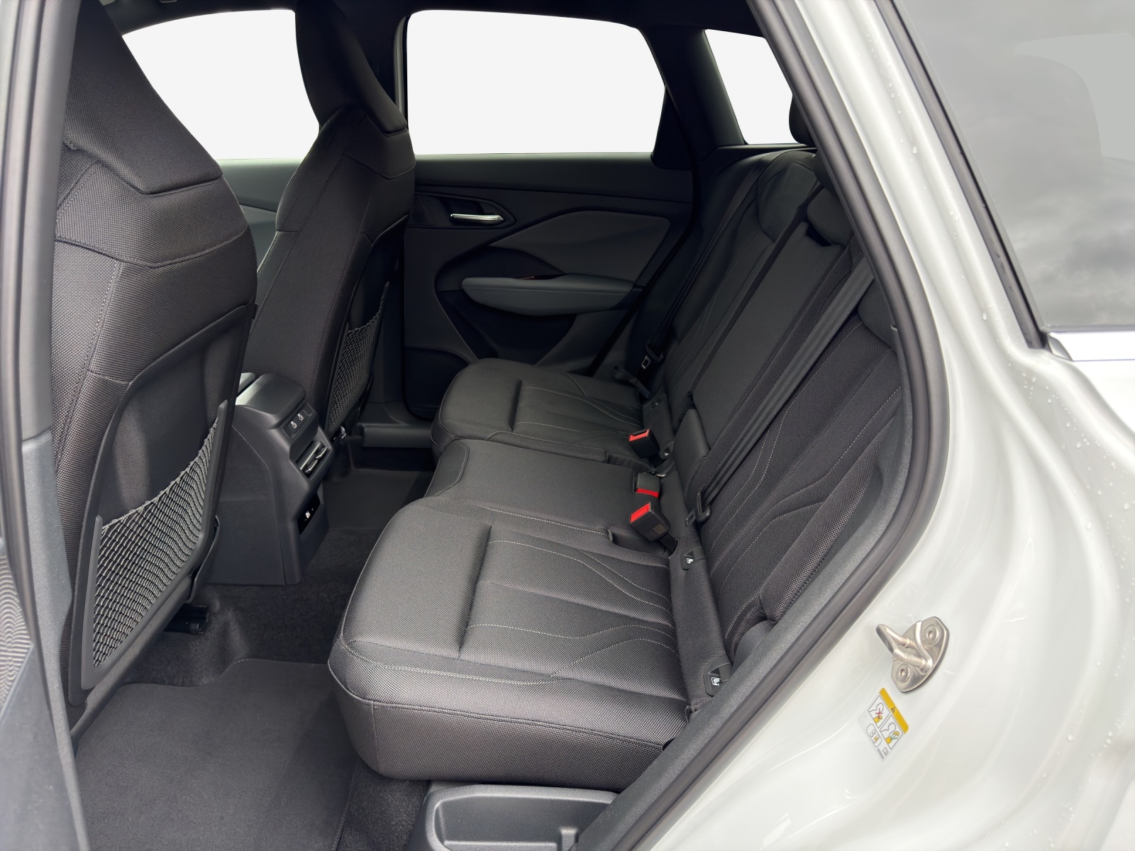 AUDI Q3 SUV 110 kW TFSI S tronic-image-11