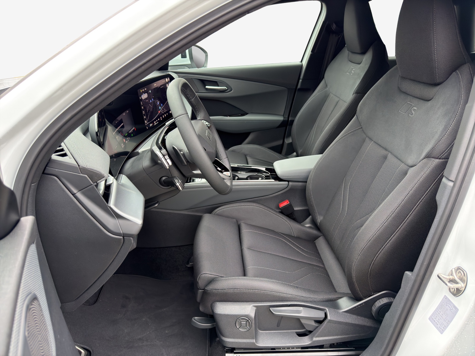 AUDI Q3 SUV 110 kW TFSI S tronic-image-7
