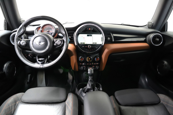 MINI Cooper SD-image-9