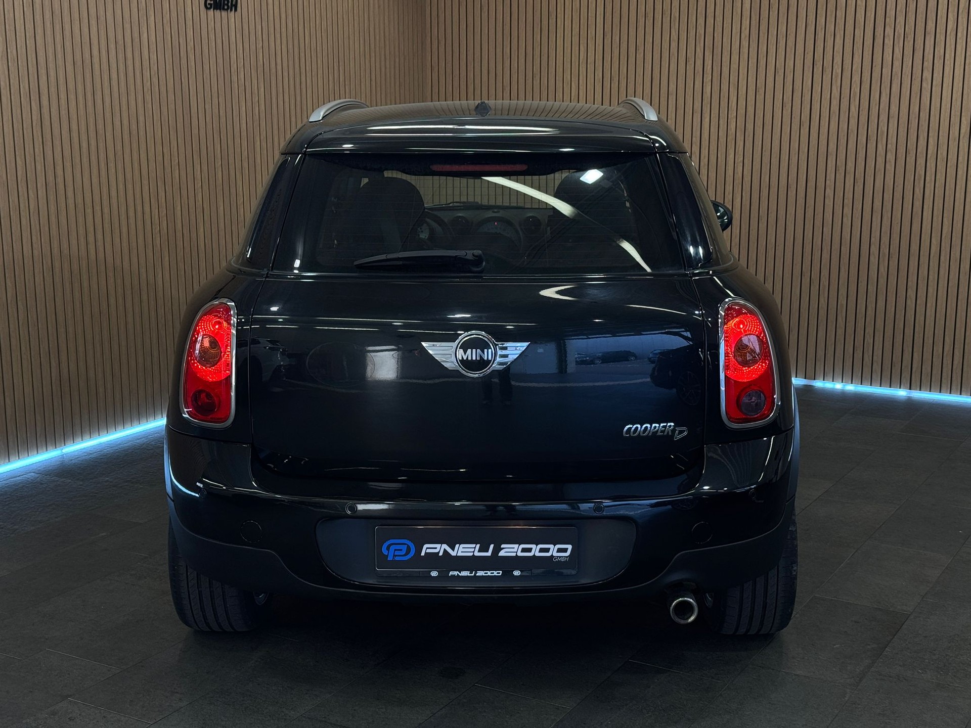 MINI Countryman Cooper D ALL4-image-4
