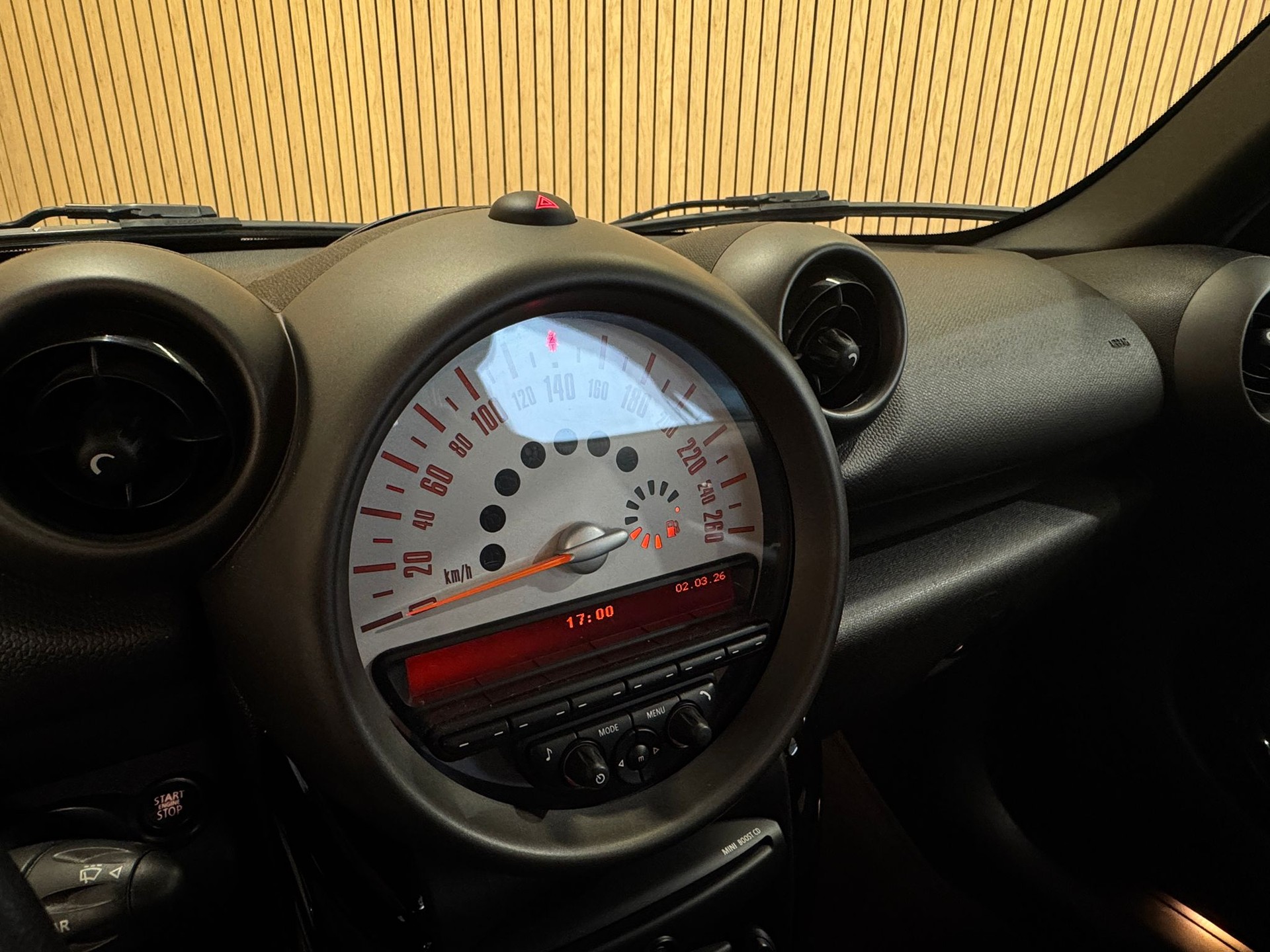 MINI Countryman Cooper D ALL4-image-8