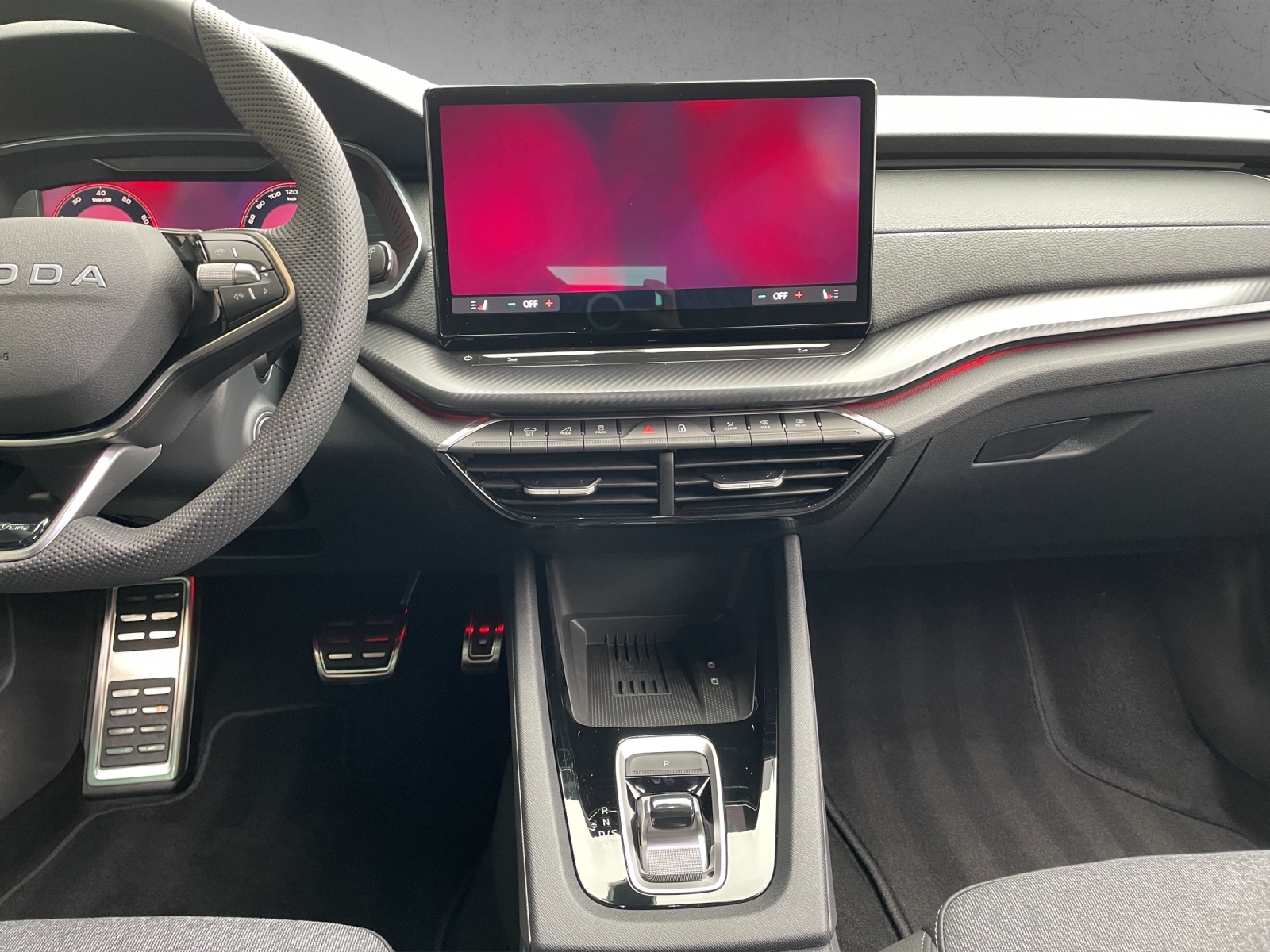 SKODA Octavia Combi 2.0 TSI DSG Sport Line 4x4-image-11
