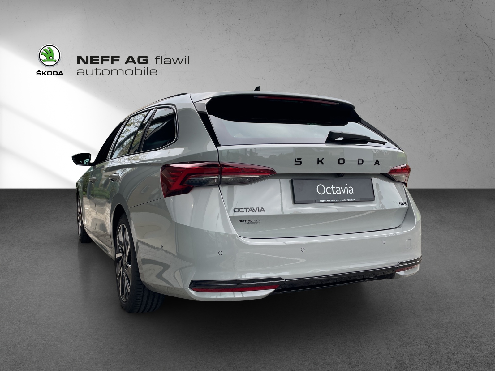 SKODA Octavia Combi 2.0 TSI DSG Sport Line 4x4-image-6