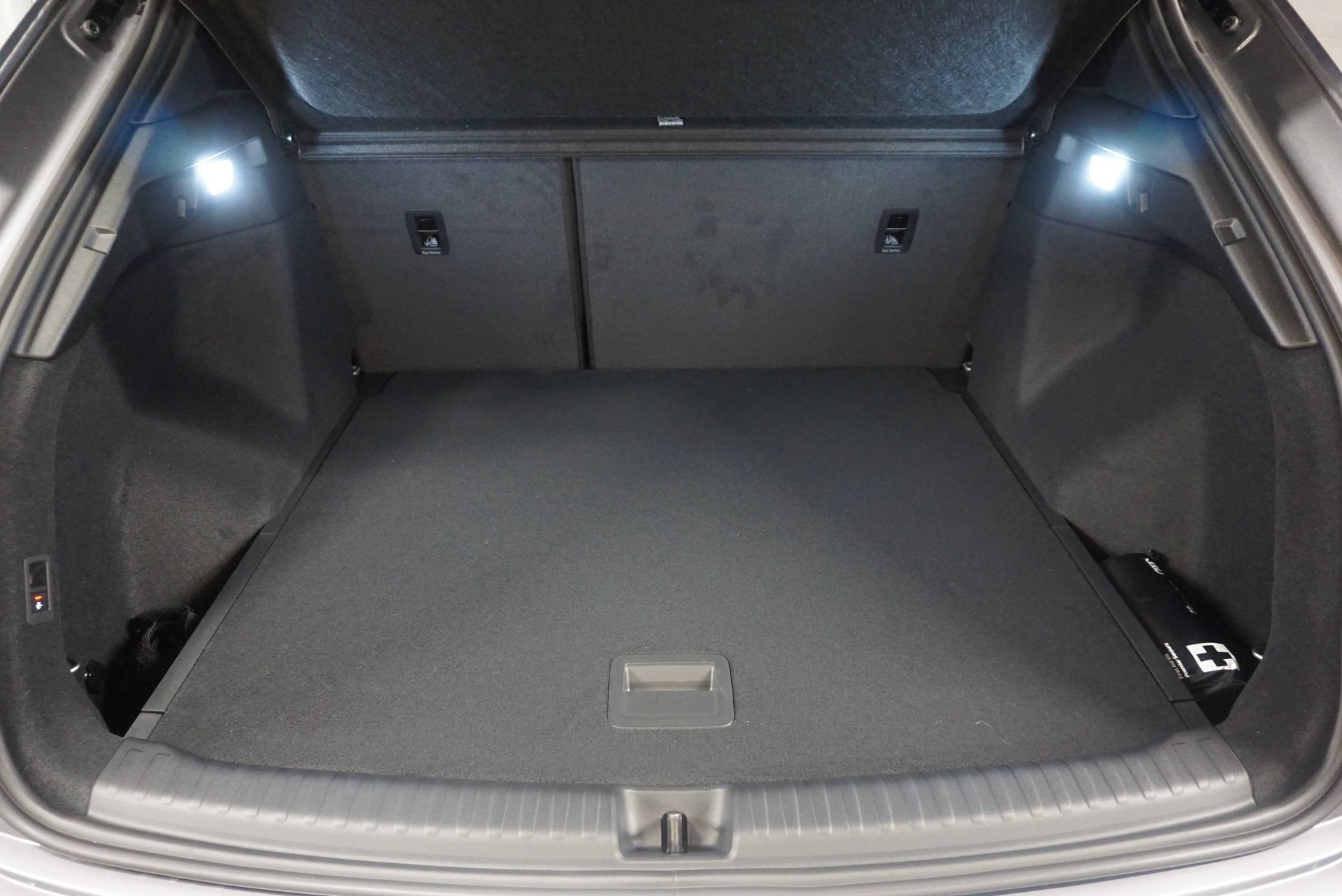 AUDI Q4 e-tron 45 Attraction quattro-image-10
