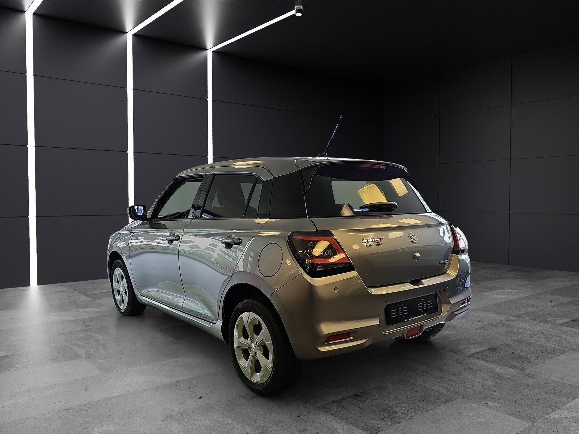 SUZUKI Swift 1.2 Tradizio Hybrid 4x4-image-2