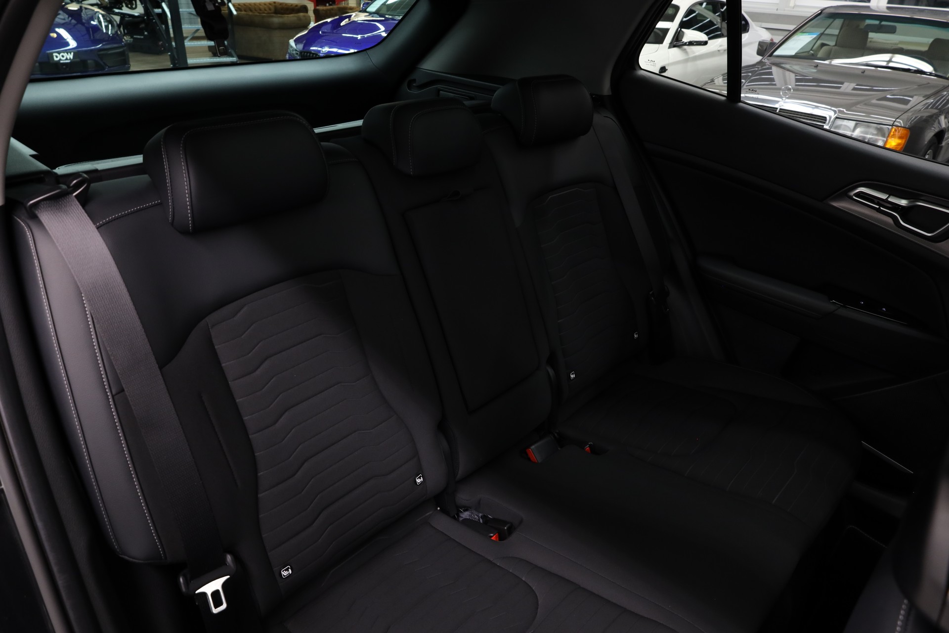 KIA Sportage 1.6 T-GDi Hybrid Power Edition-image-28