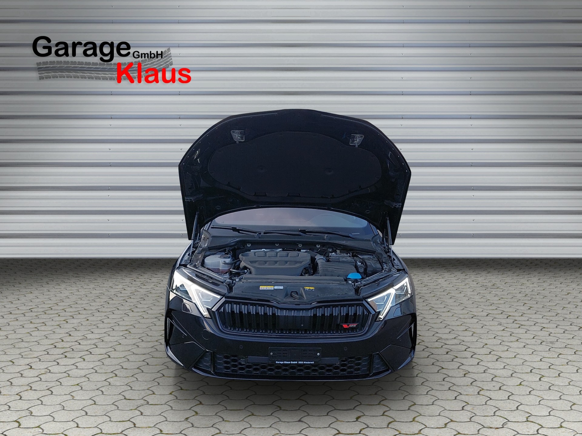 SKODA Octavia Combi 2.0 TSI DSG RS-image-14