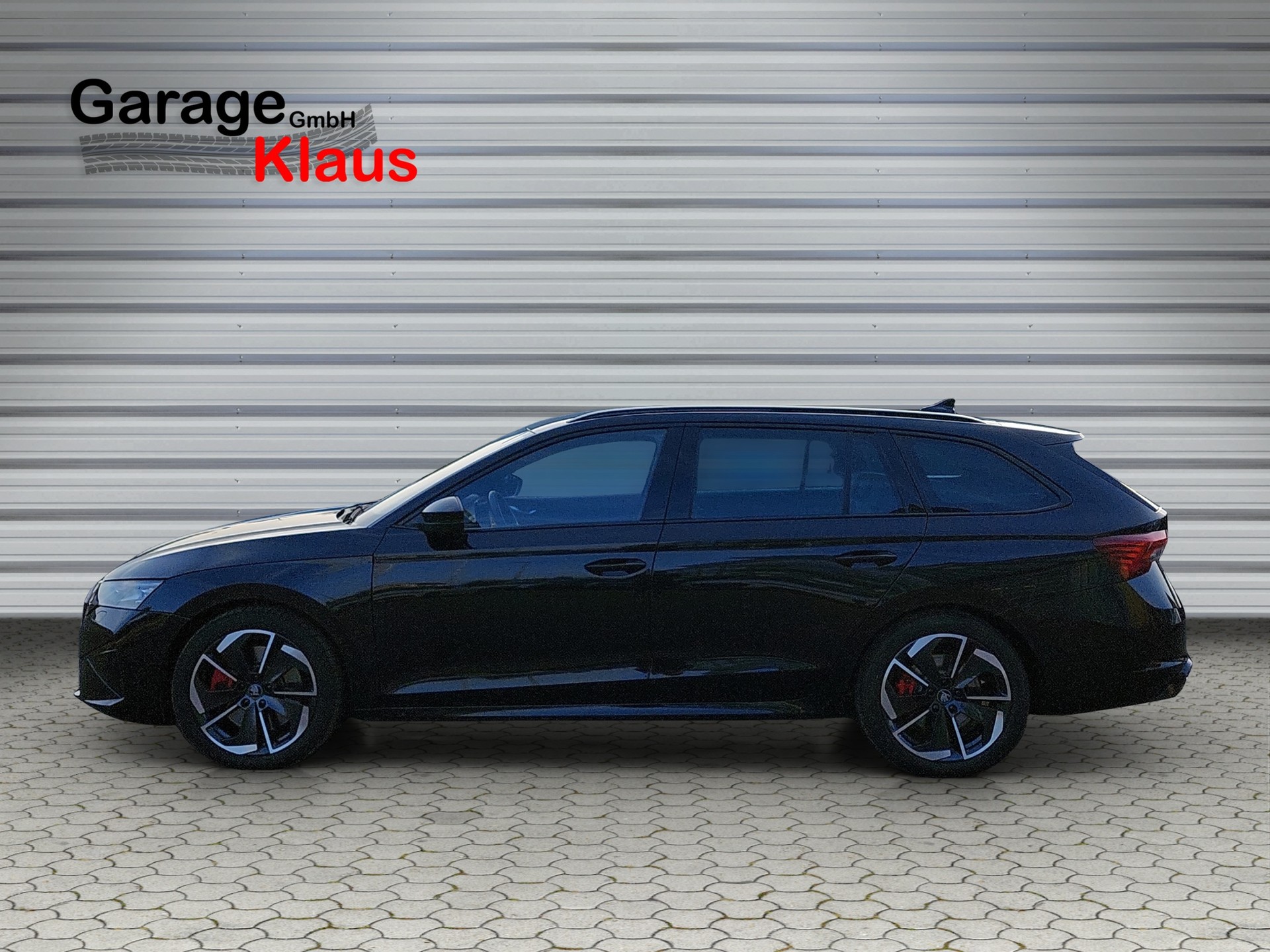 SKODA Octavia Combi 2.0 TSI DSG RS-image-2