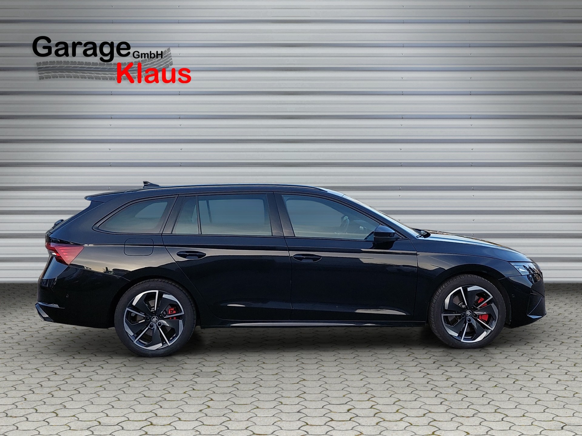 SKODA Octavia Combi 2.0 TSI DSG RS-image-6
