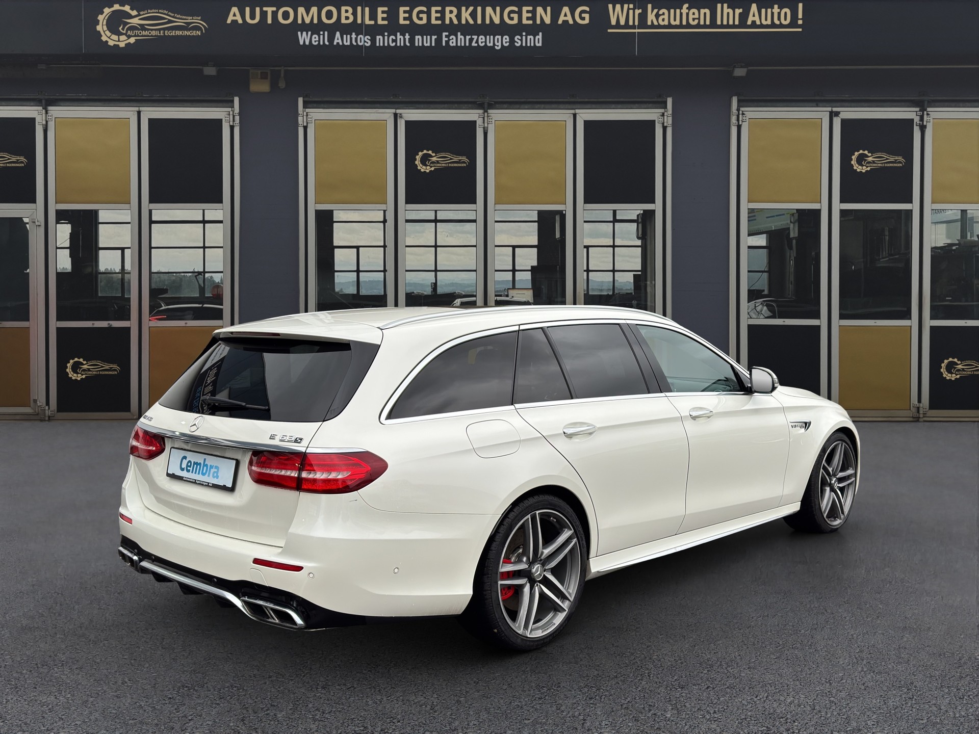 MERCEDES-BENZ E 63 AMG S 4 Matic 9G-Tronic-image-4