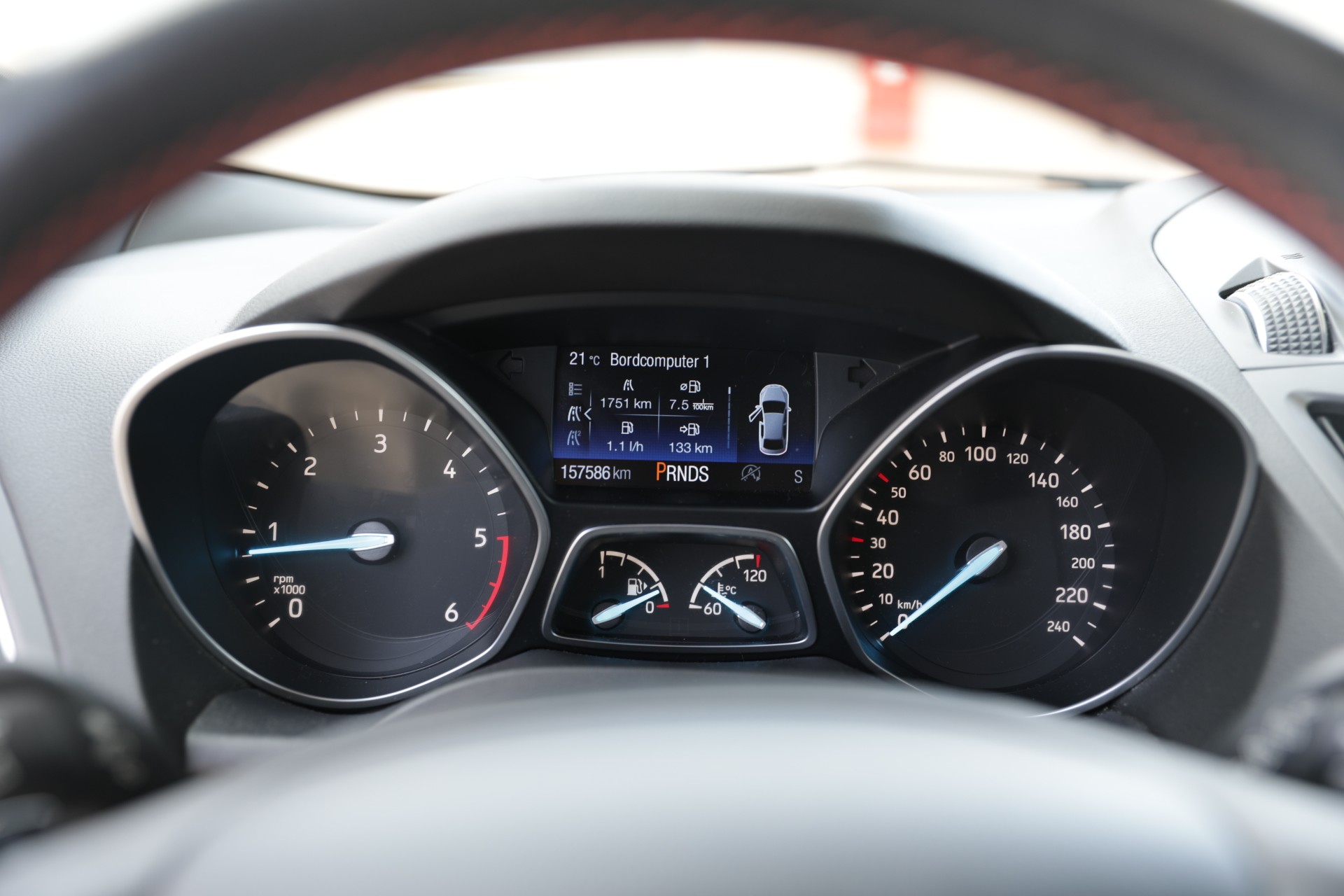 FORD Kuga 2.0 TDCi ST Line High 4WD PowerShift-image-11