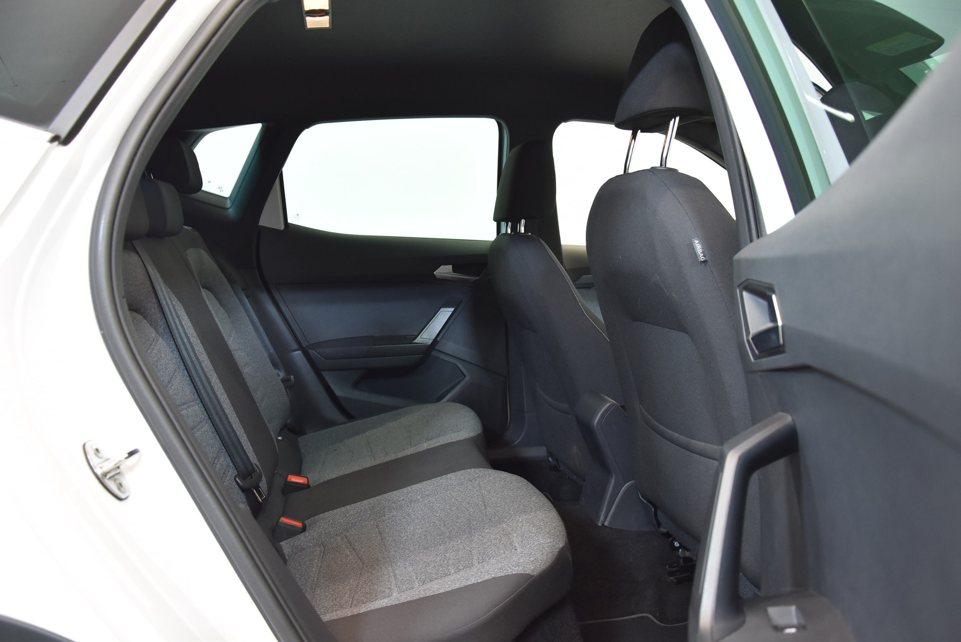 SEAT Arona 1.0 TSI Eco Hola Xperience DSG-image-6