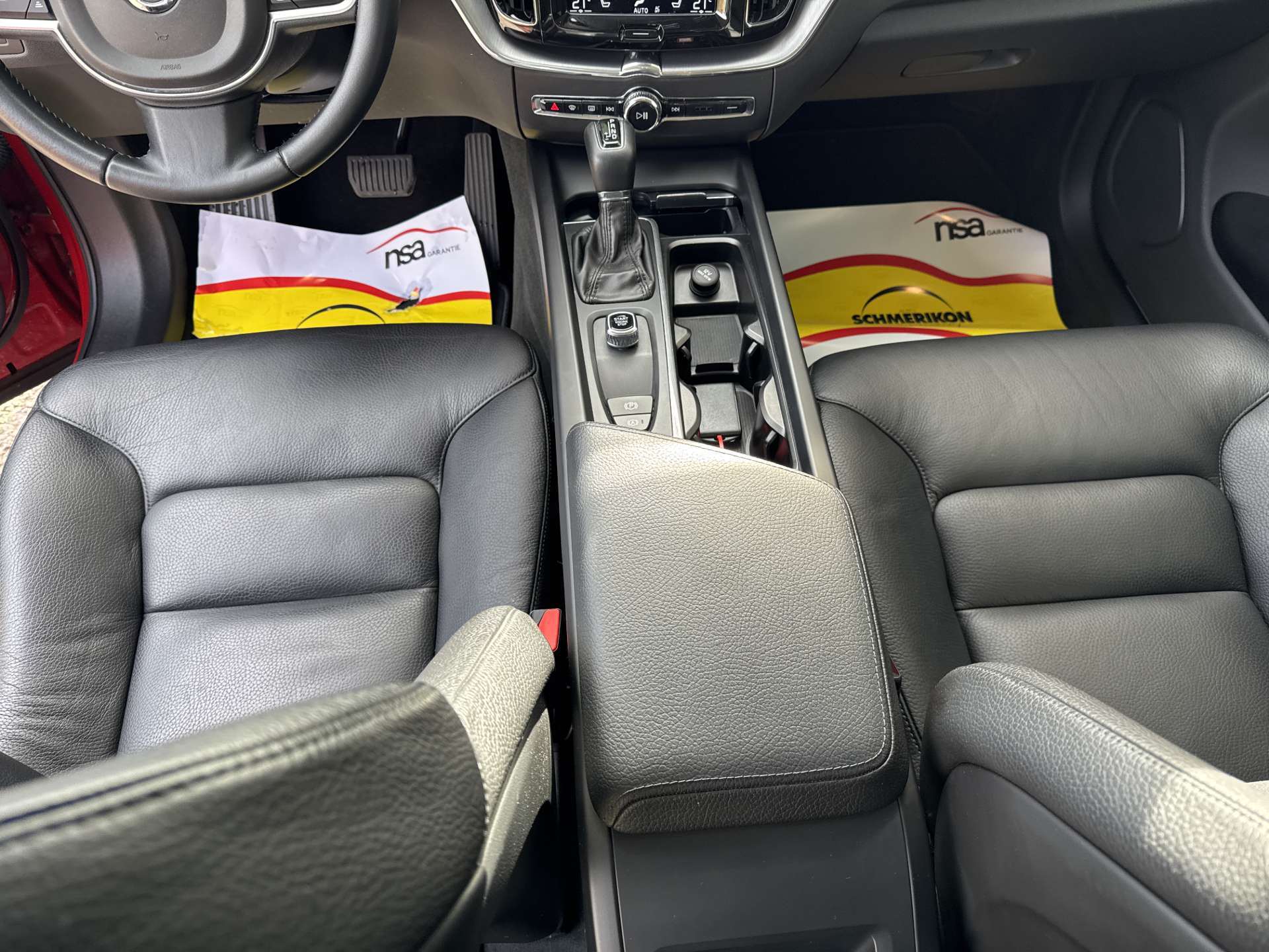 VOLVO XC60 T6 AWD Momentum Geartronic-Automat-image-13
