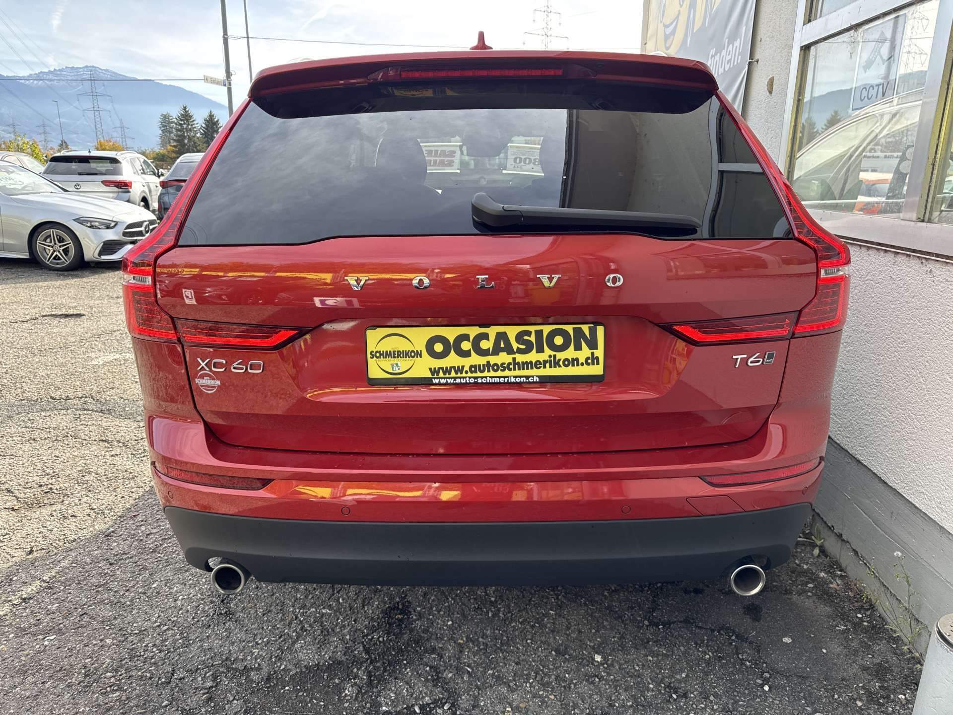 VOLVO XC60 T6 AWD Momentum Geartronic-Automat-image-3