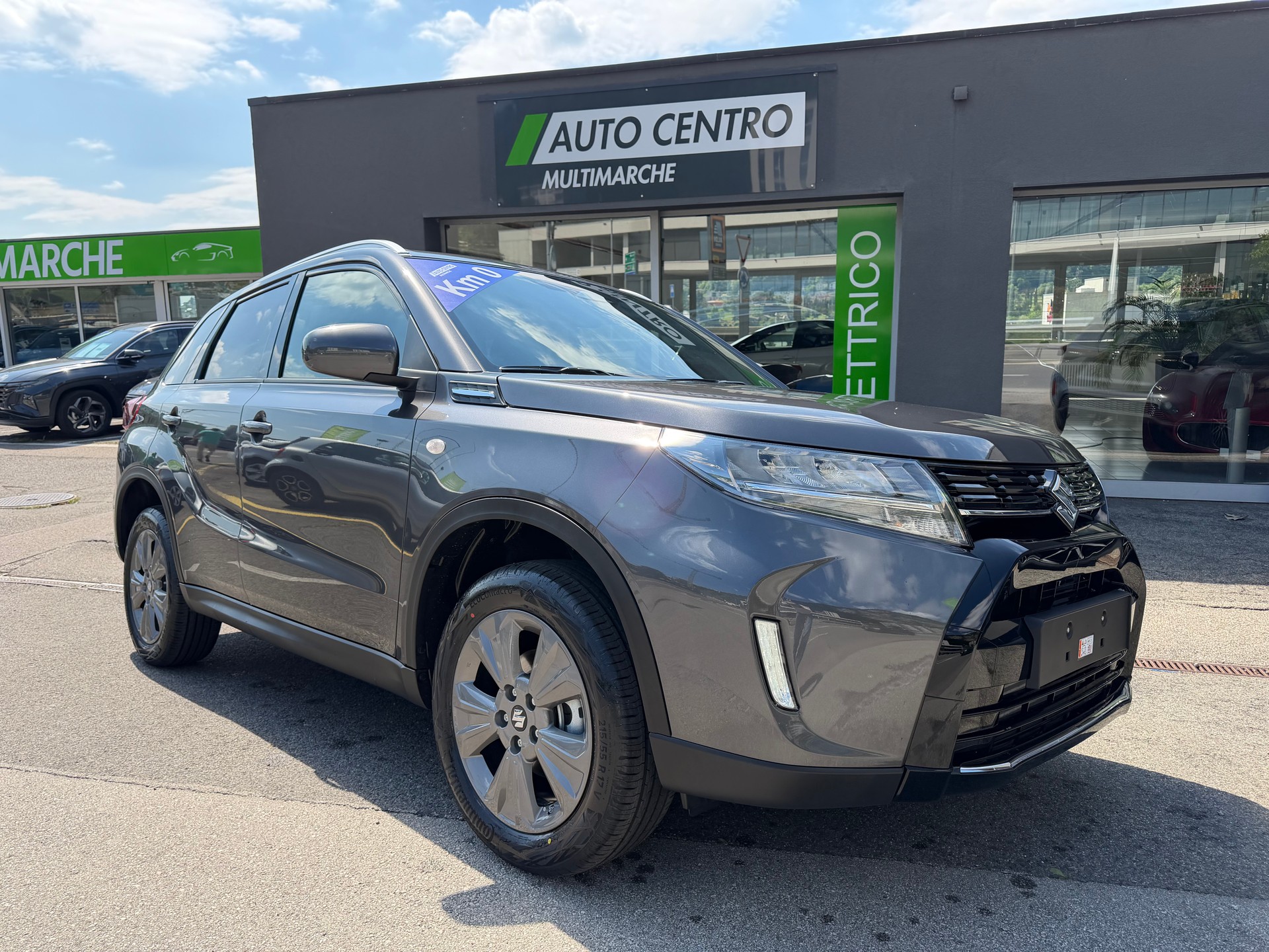 SUZUKI Vitara 1.4 Boosterjet Compact + 4x4 Hybrid Automatic-image-2