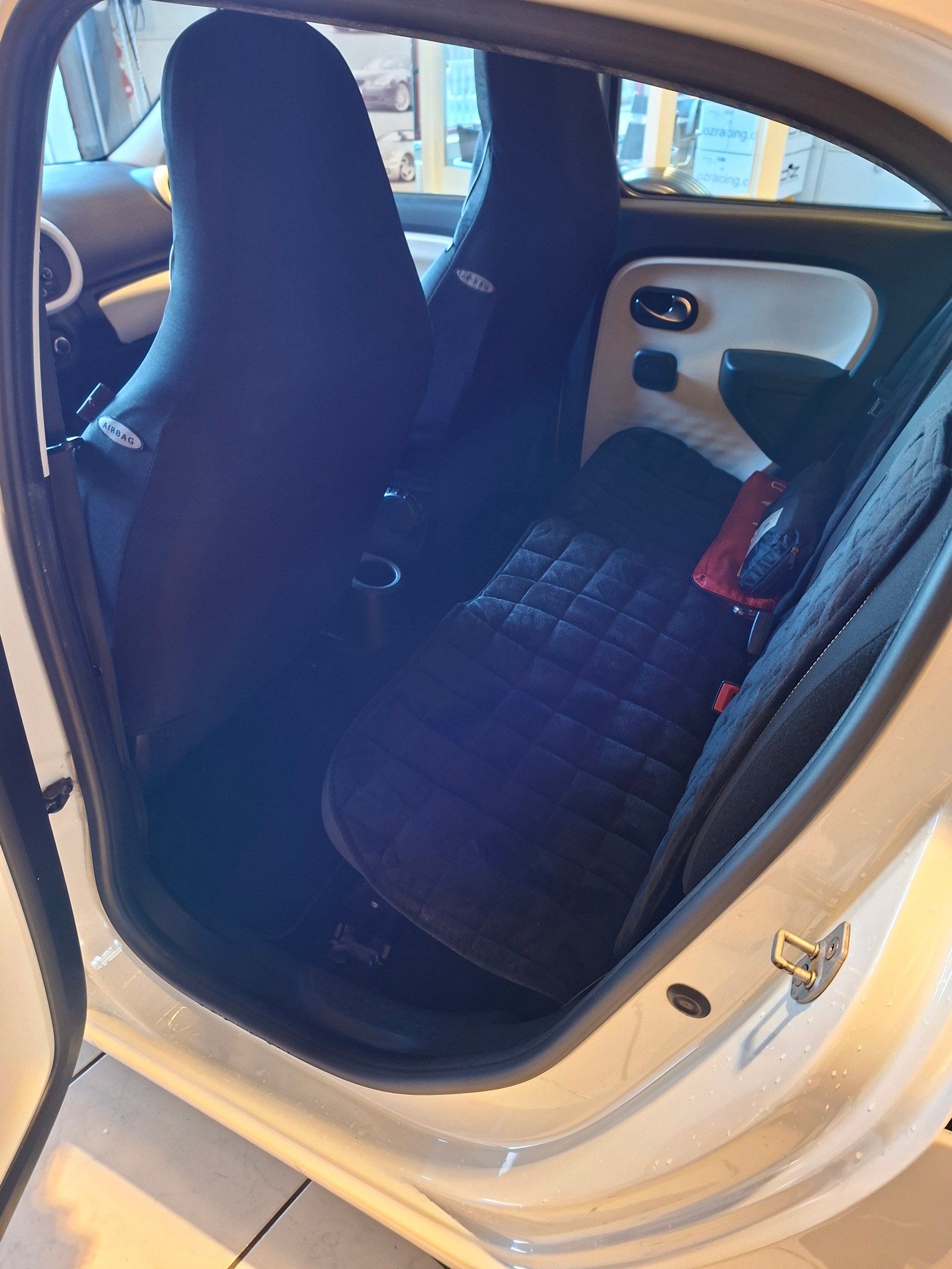 RENAULT Twingo 0.9 Zen EDC-image-5