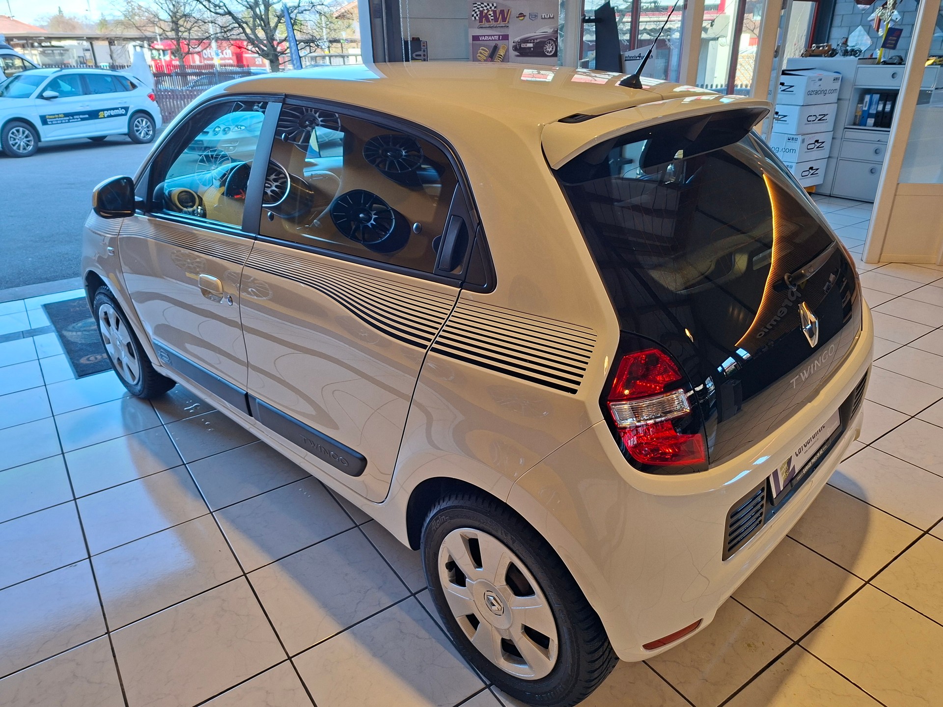 RENAULT Twingo 0.9 Zen EDC-image-3