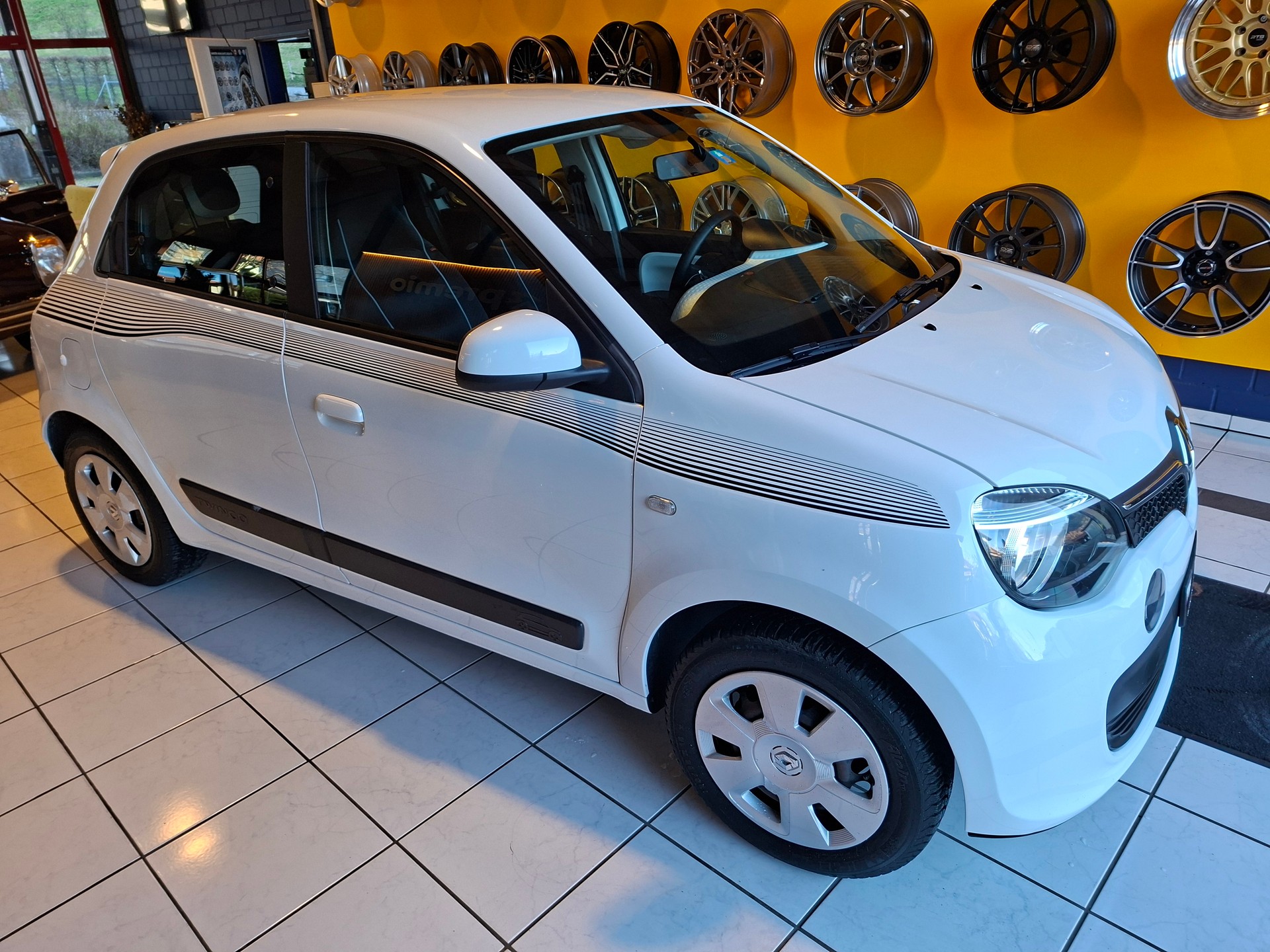 RENAULT Twingo 0.9 Zen EDC-image-1
