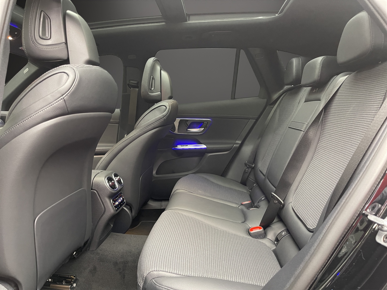 MERCEDES-BENZ GLC 200 d 4M 9G-Tronic-image-10